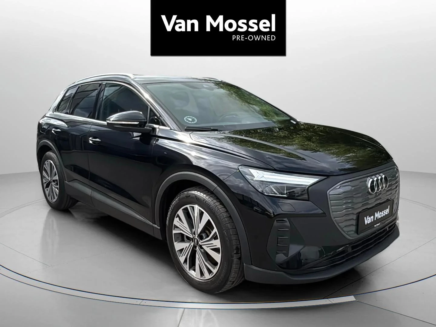 Audi-Q4 e-tron-image-6