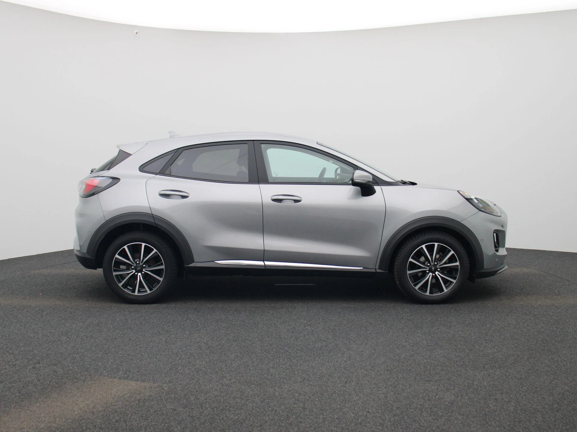 Ford Puma 1.0i Ecoboost mHEV 92kW Titanium