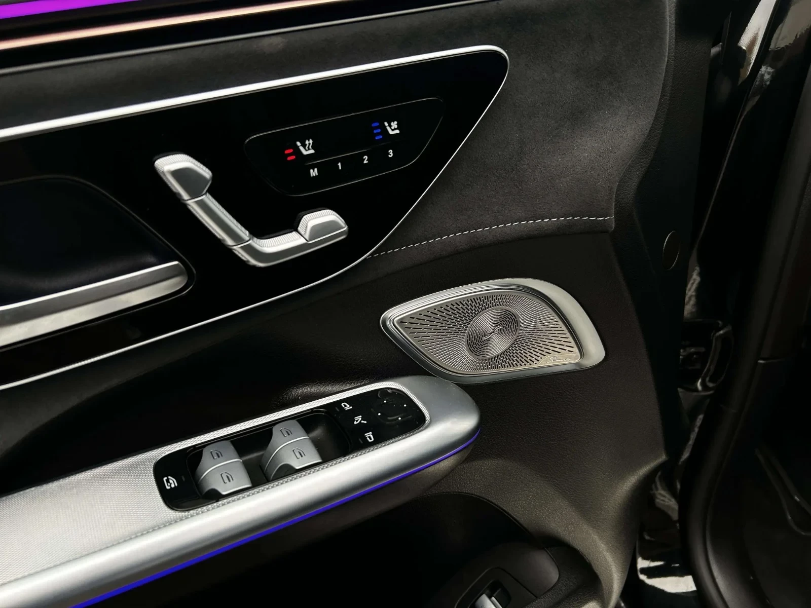 Mercedes-Benz-EQE-image-10