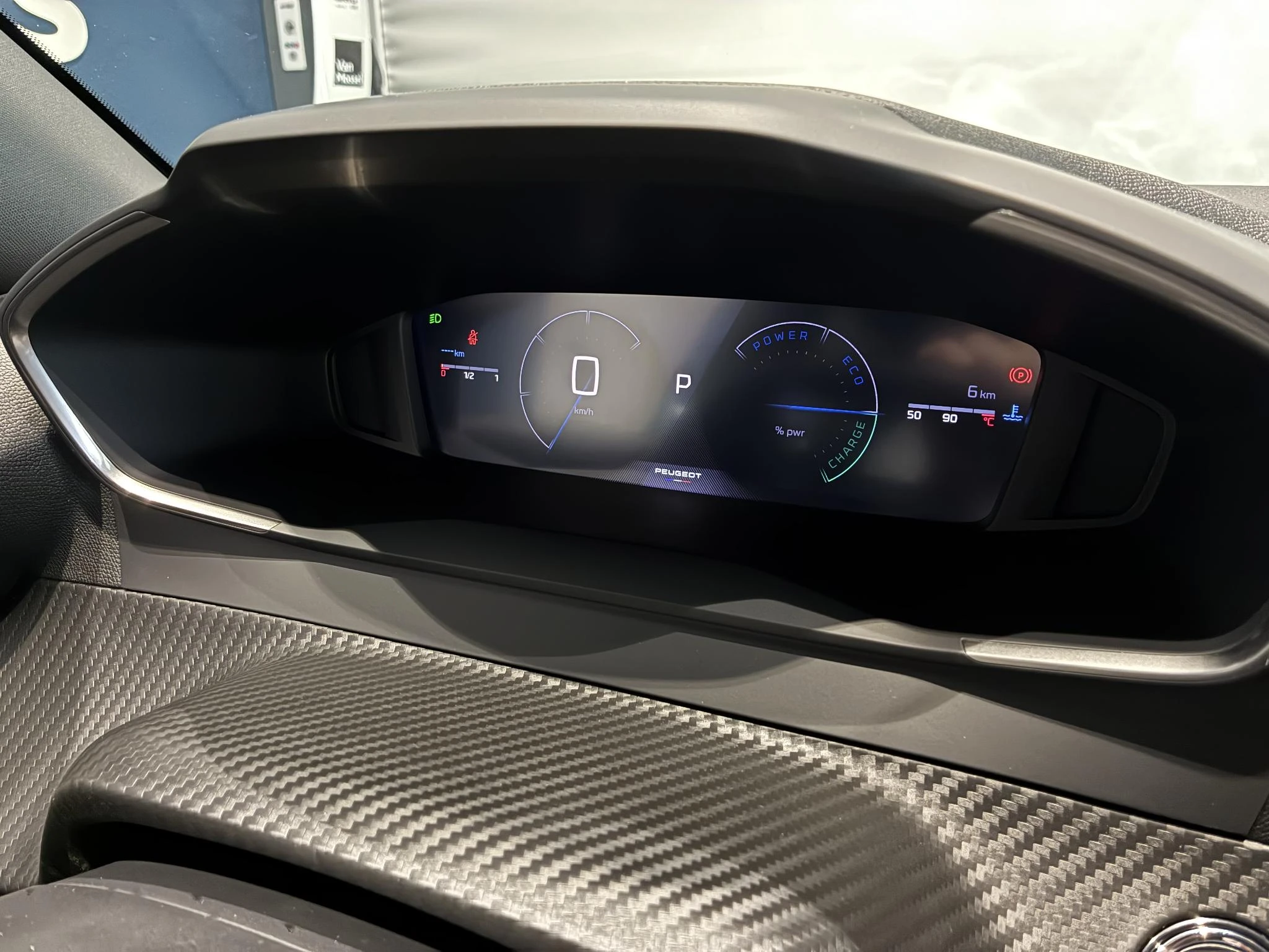 Peugeot-2008-image-10