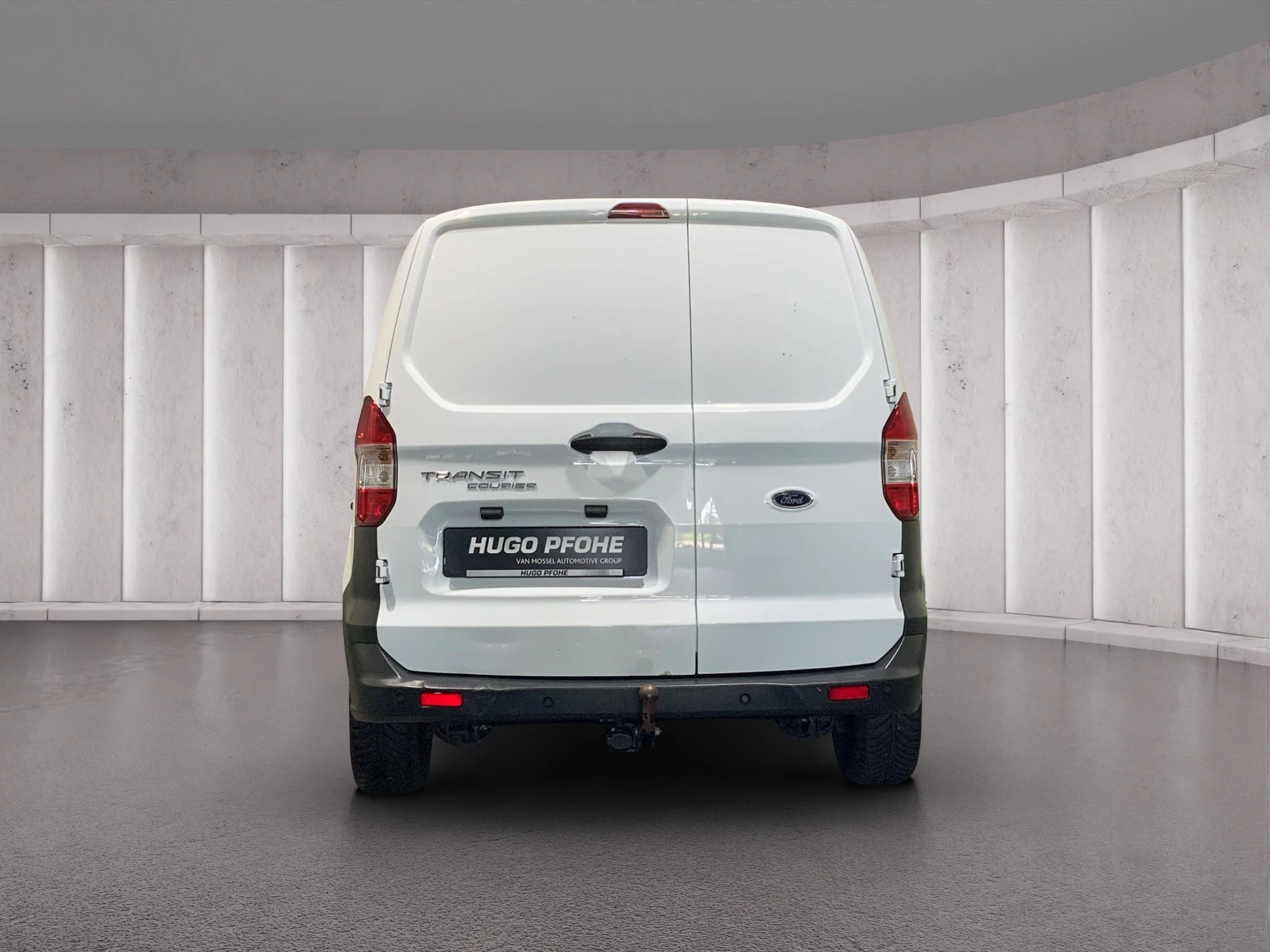 Ford-Transit Courier-image-3