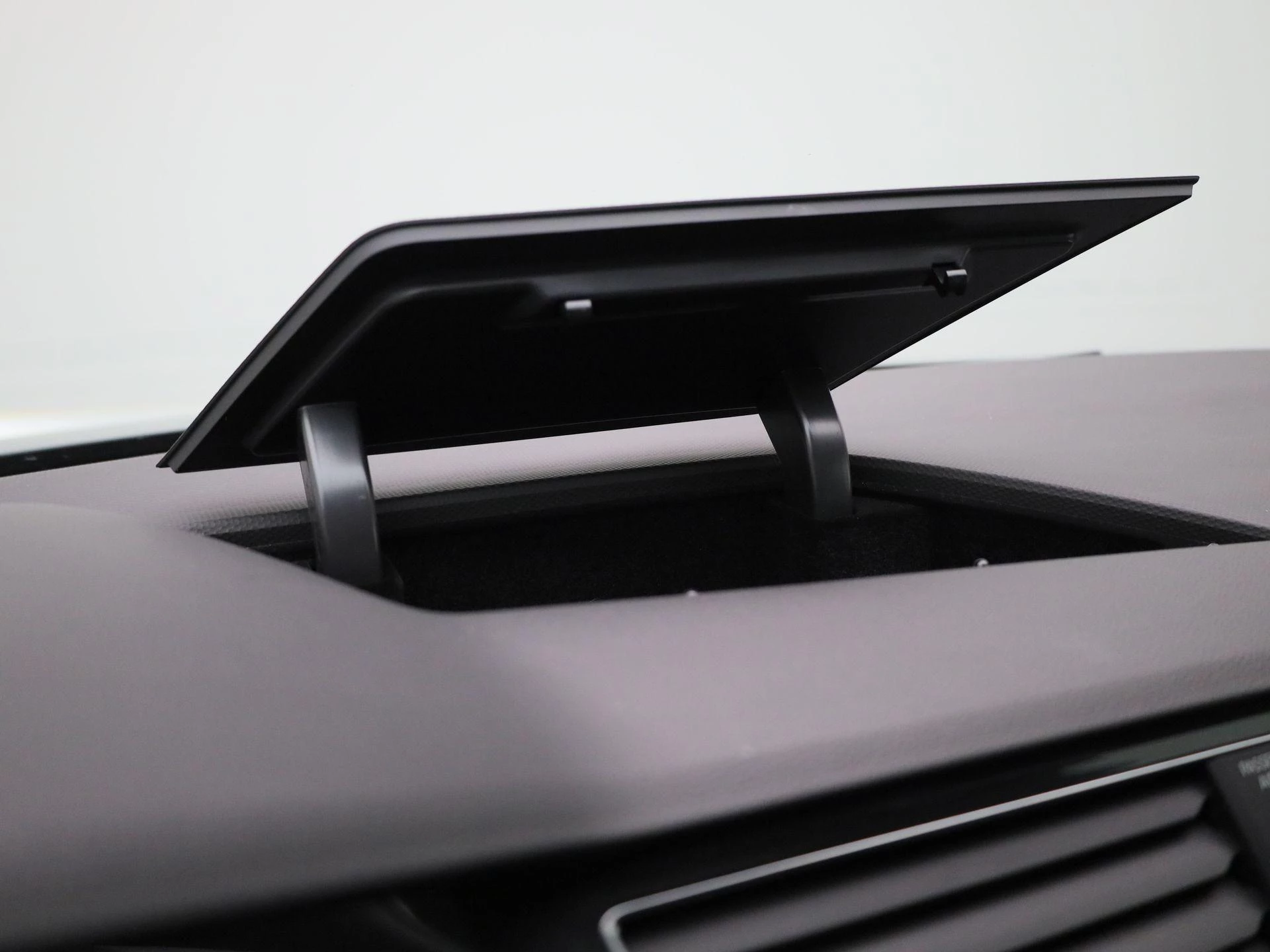 Volkswagen-Tiguan Allspace-image-24