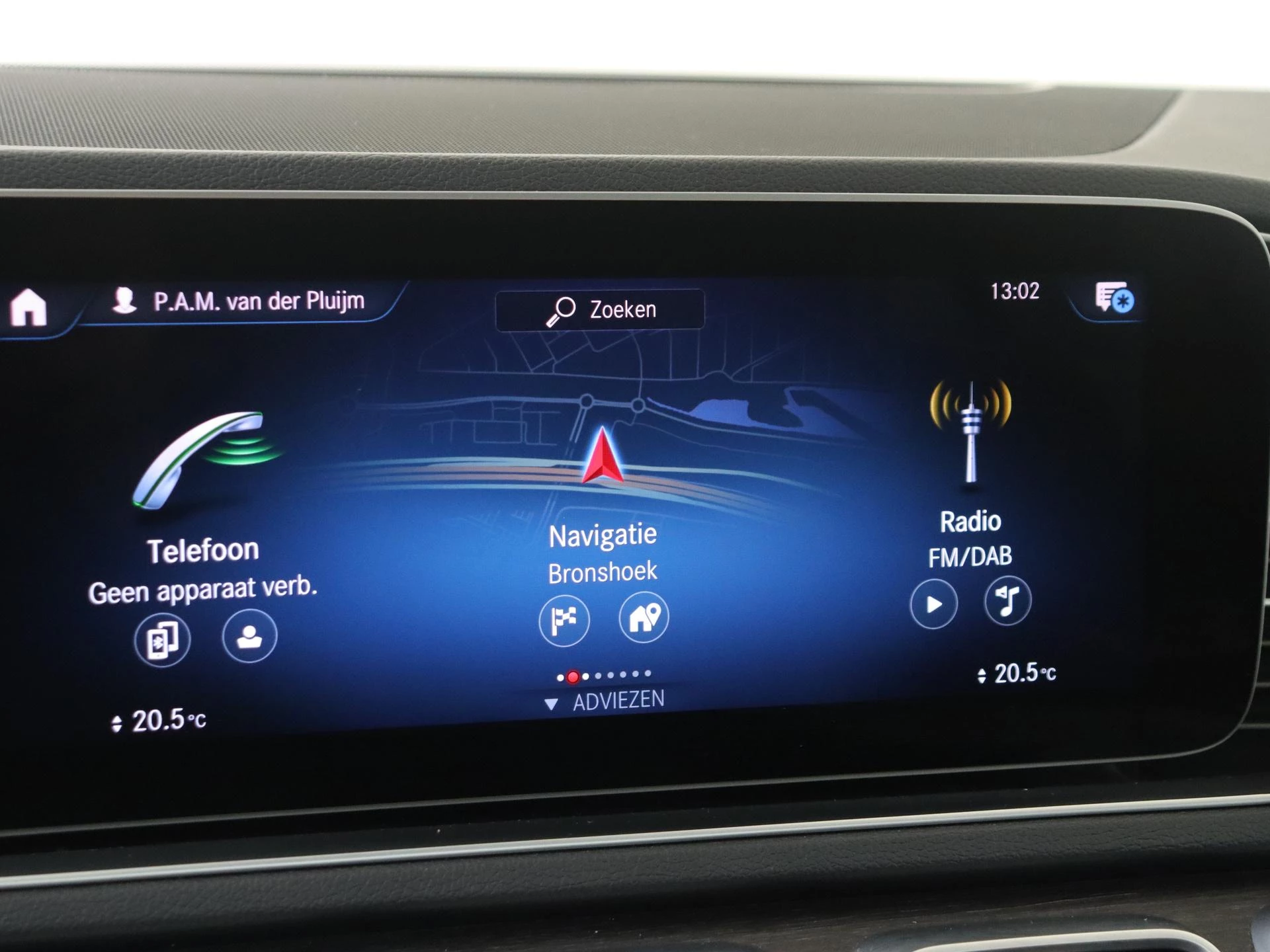 Mercedes-Benz-GLE-image-15