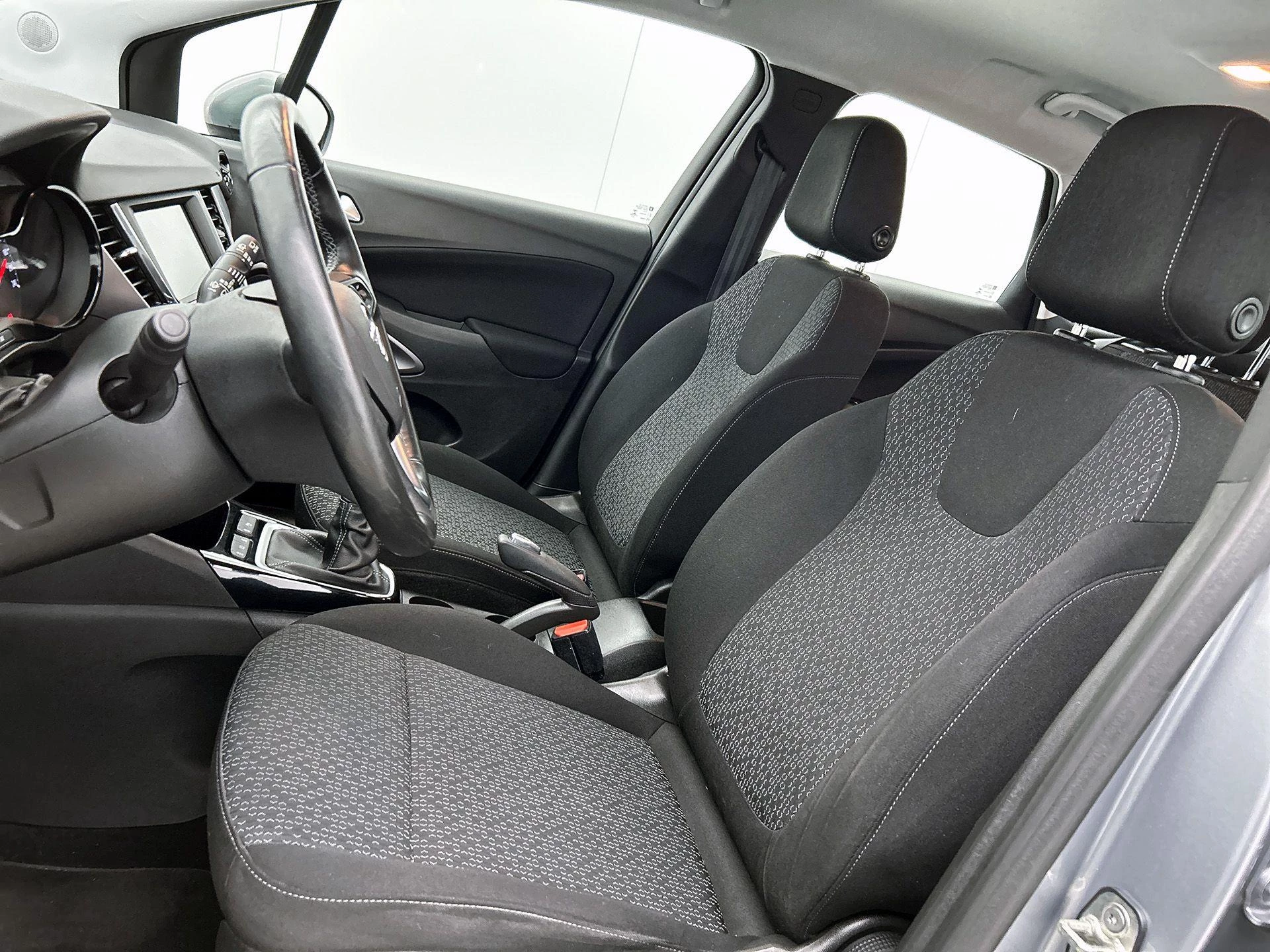 Opel-Crossland X-image-37