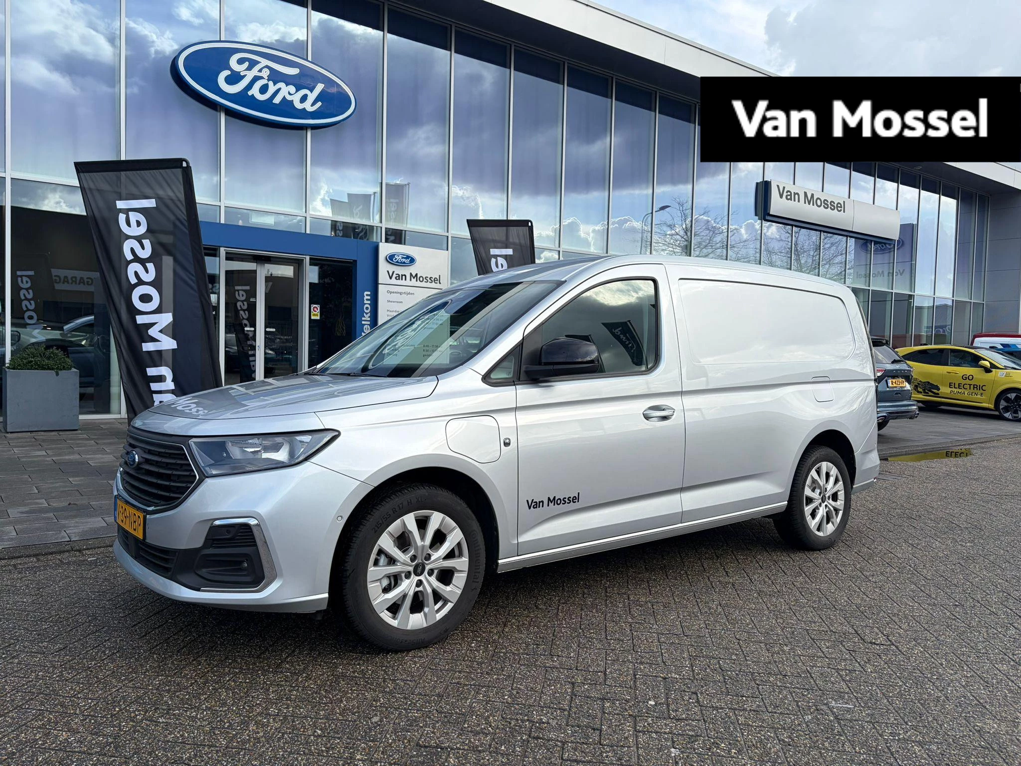 Ford-Transit Connect-image-0