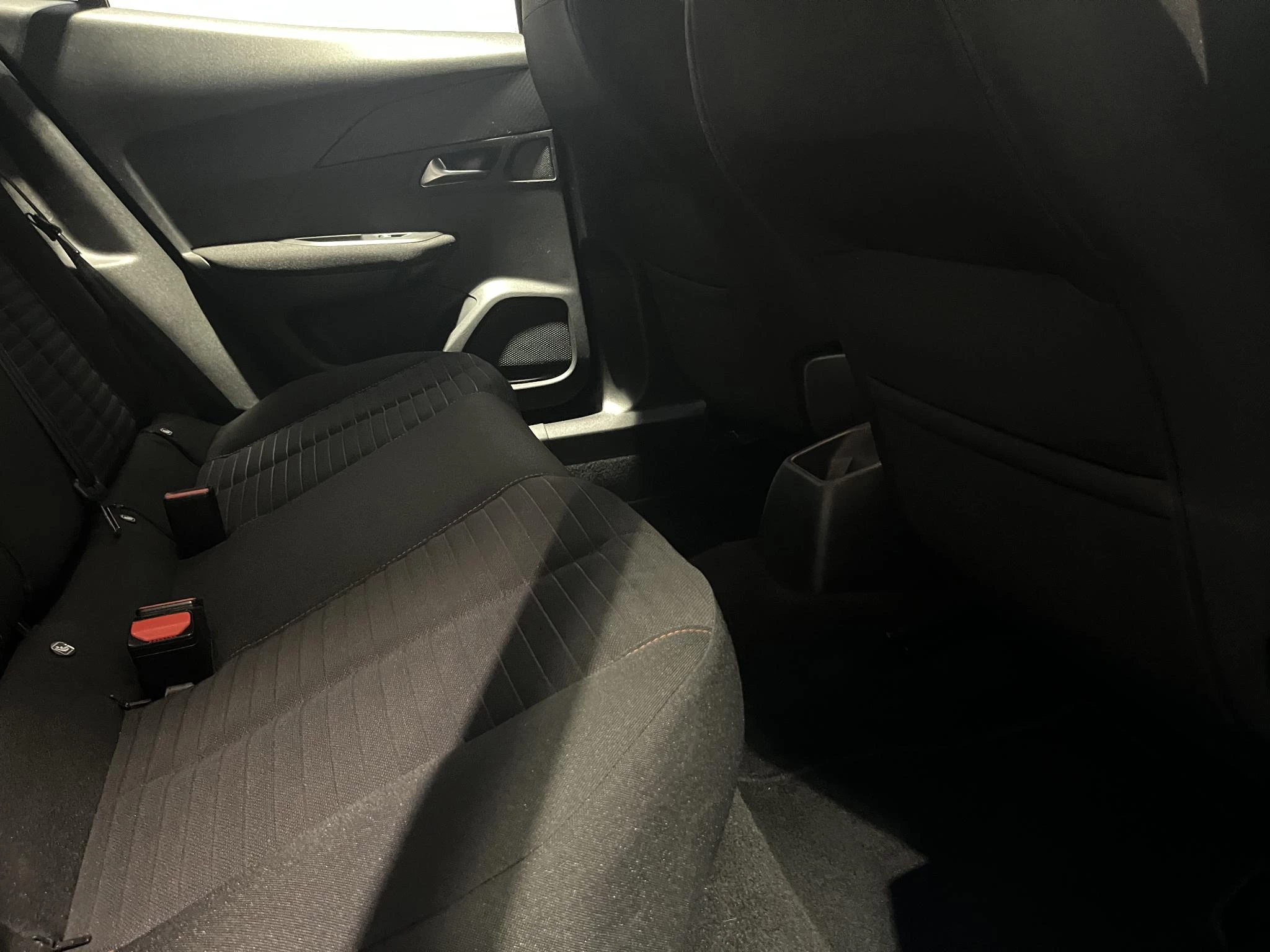 Peugeot-2008-image-18