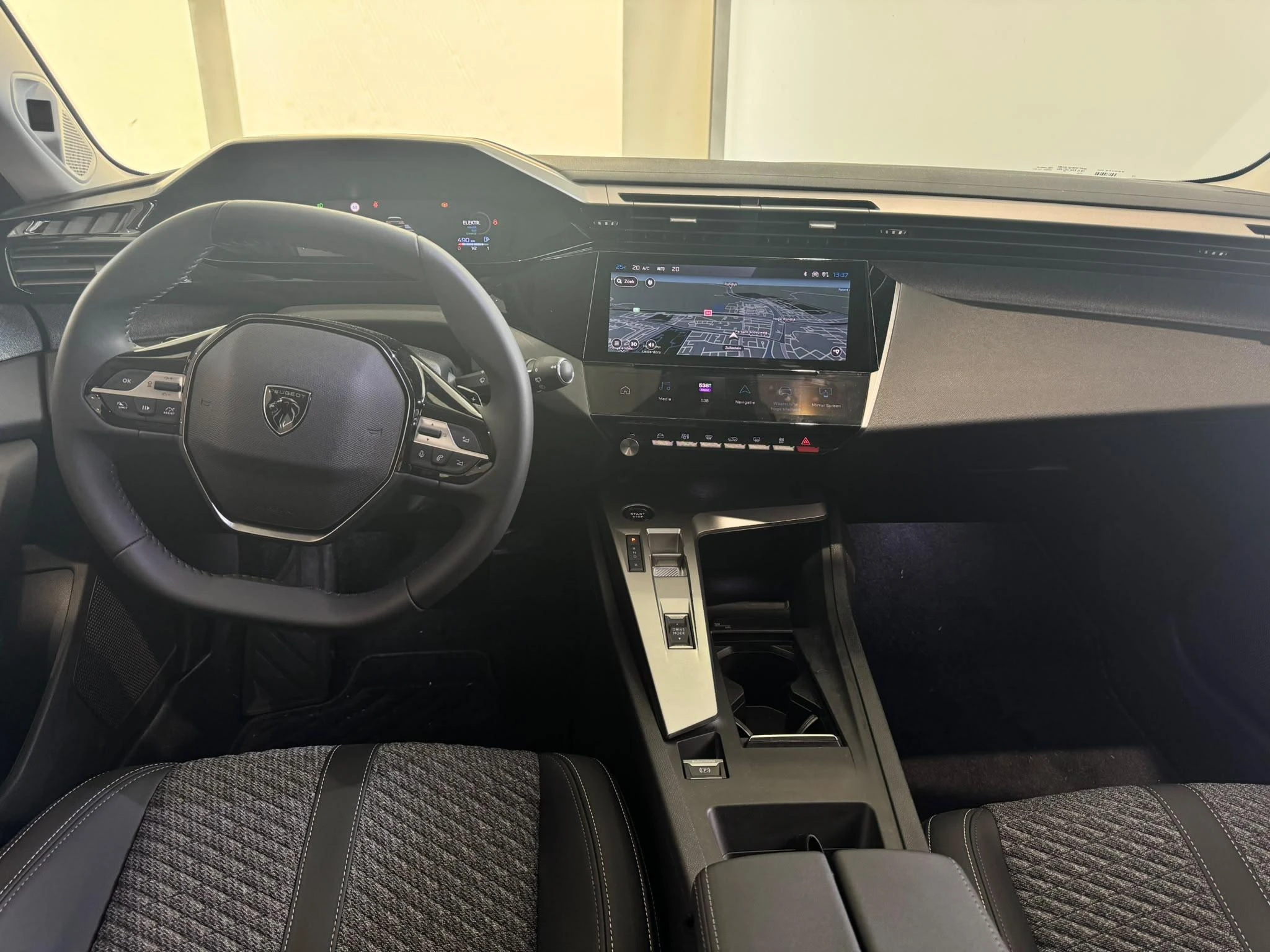 Peugeot-308-image-34
