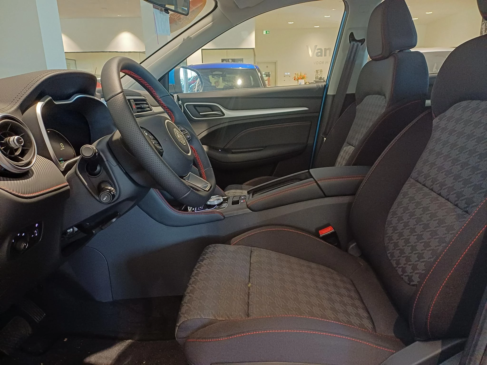 MG ZS EV Long Range 72 kWh Comfort (11kW OBC)