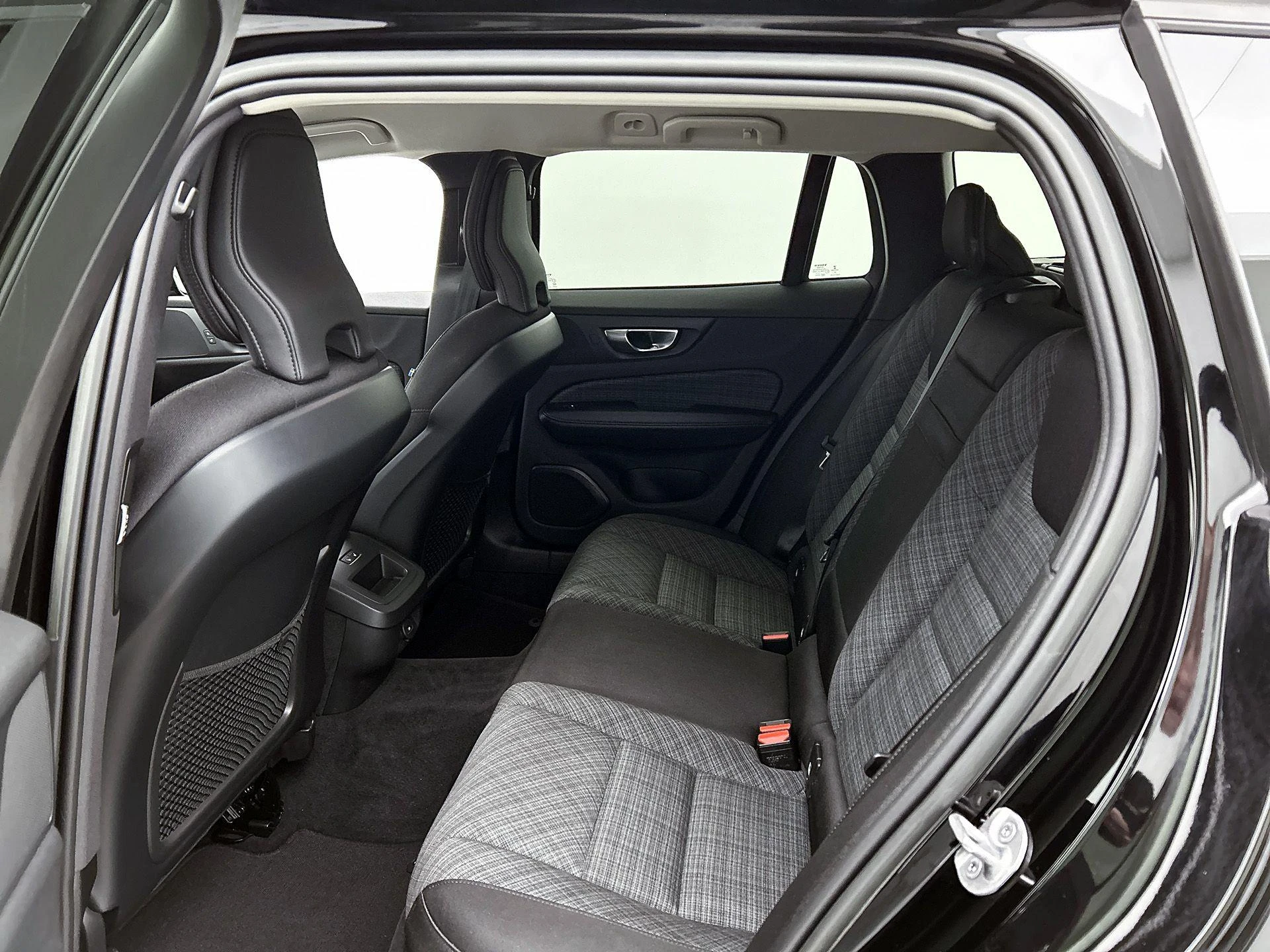 Volvo-V60-image-27