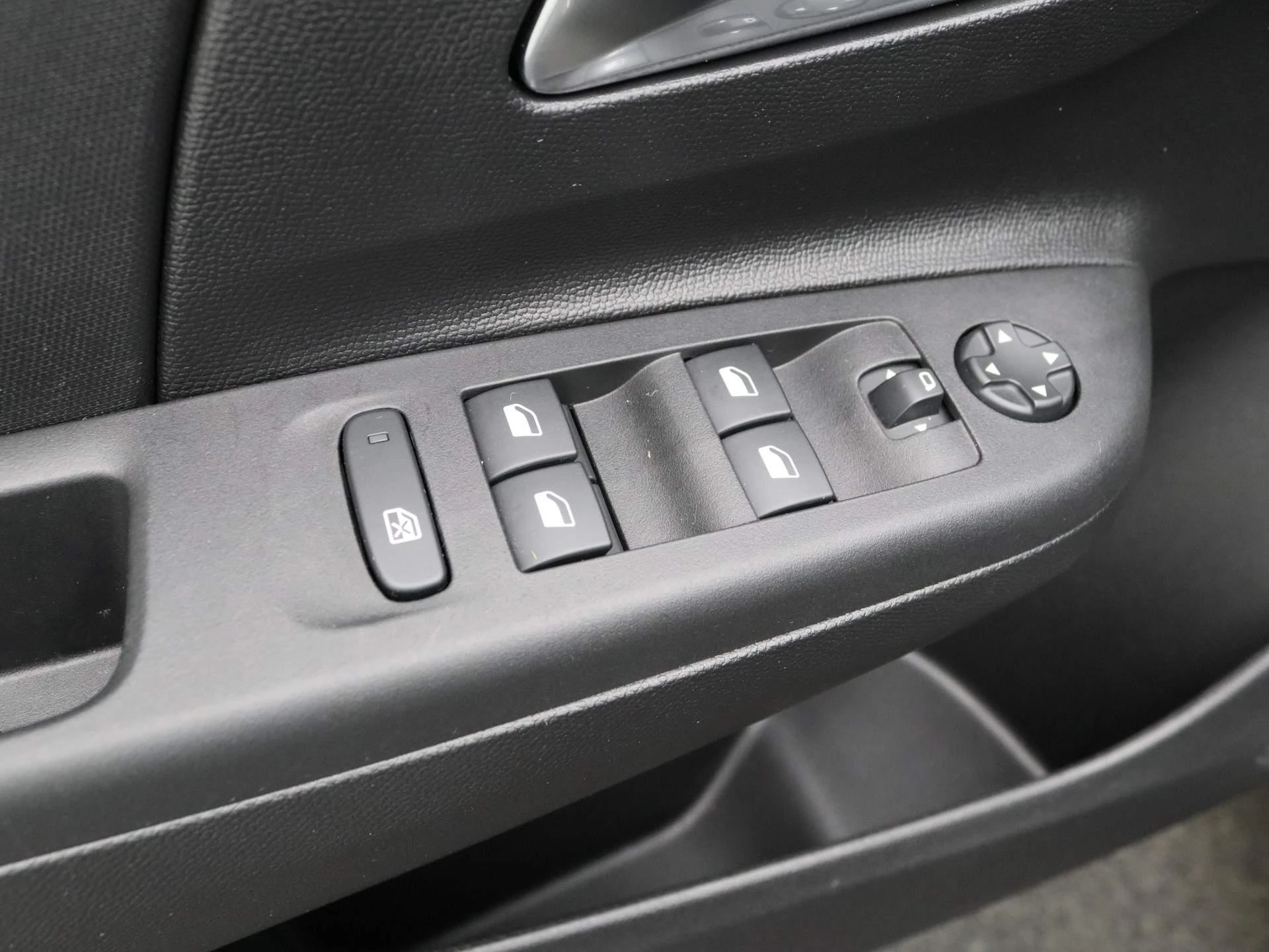 Opel-Corsa-image-16