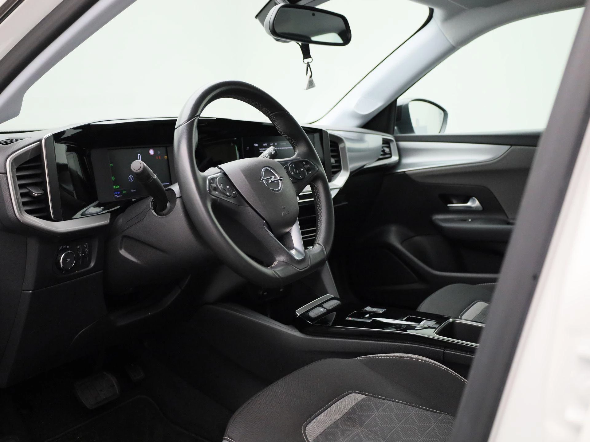 Opel-Mokka-e-image-24