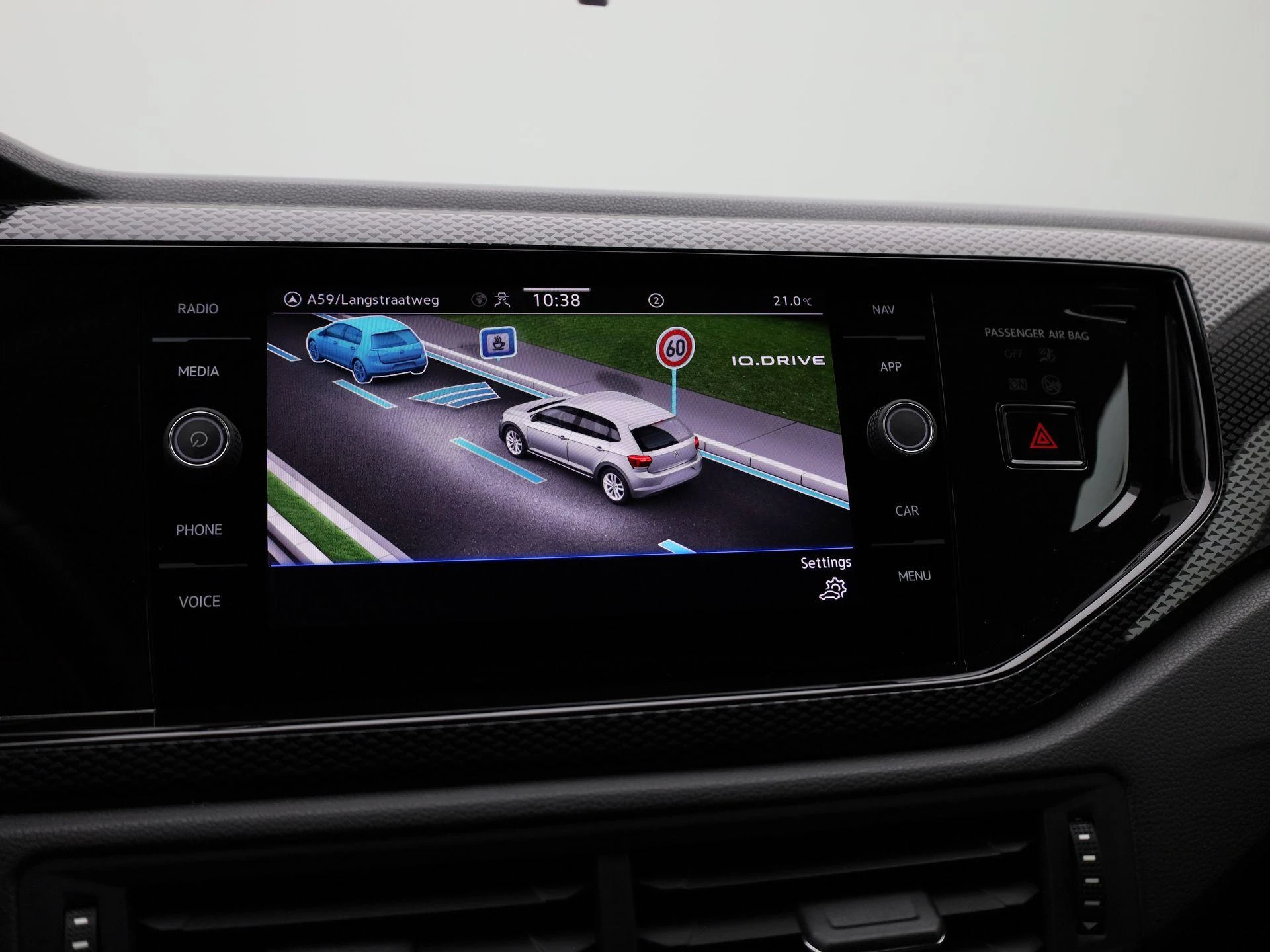 Volkswagen-Polo-image-26