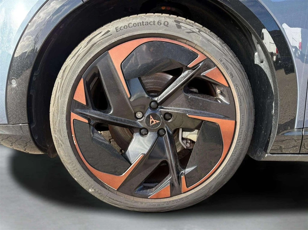 CUPRA-Tavascan-image-8