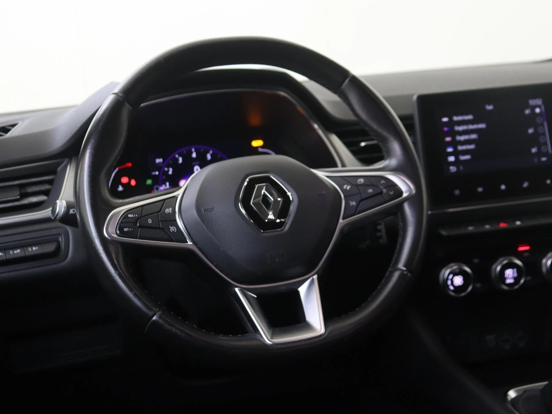 Renault-Captur-image-9