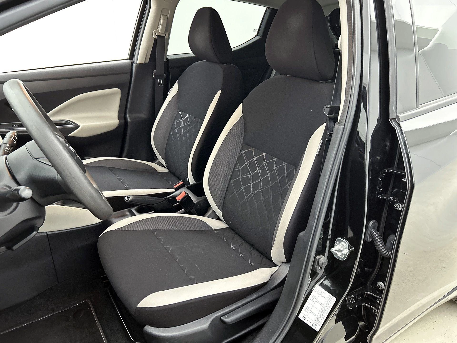 Nissan Micra 1.0 IG-T N-Connecta