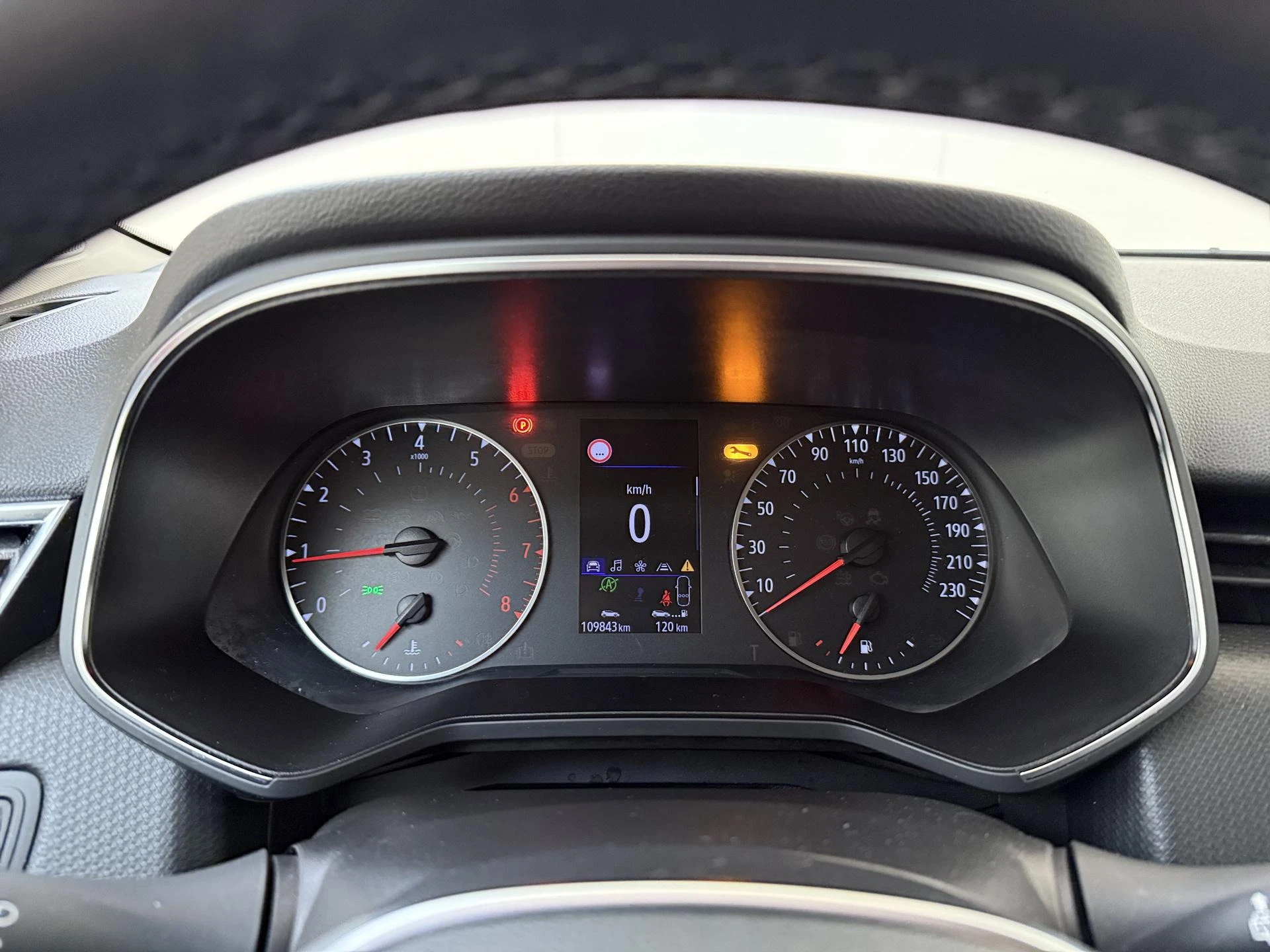 Renault-Clio-image-10