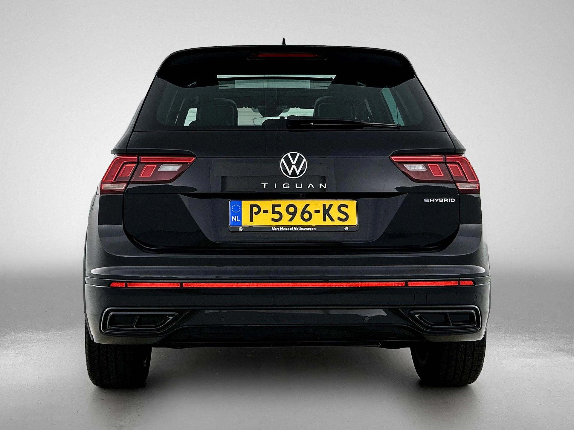 Volkswagen-Tiguan-image-2