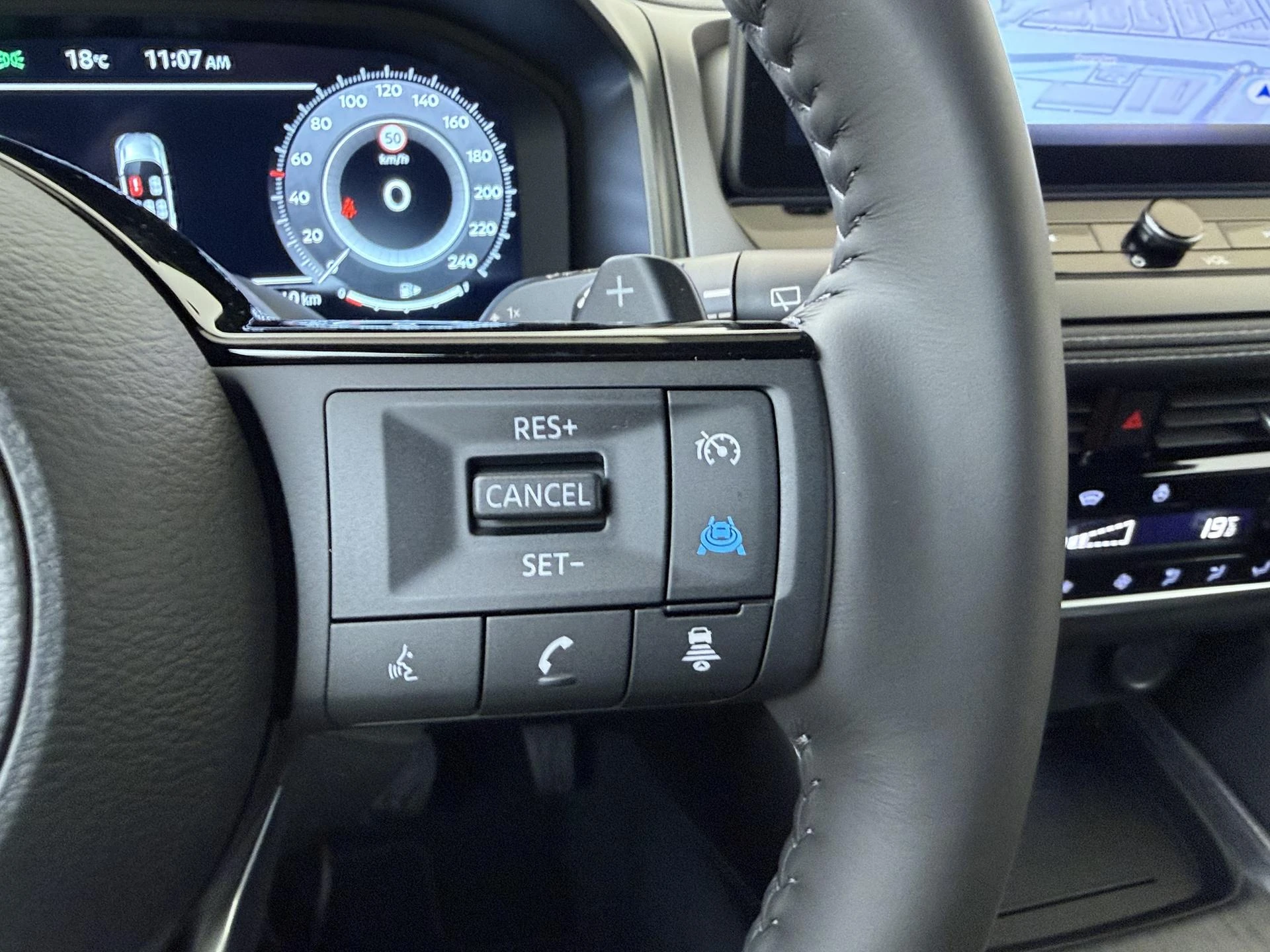 Nissan-QASHQAI-image-12