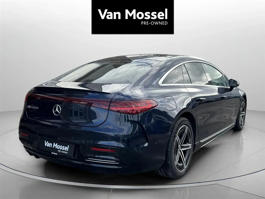 Mercedes-Benz-EQS-image-4
