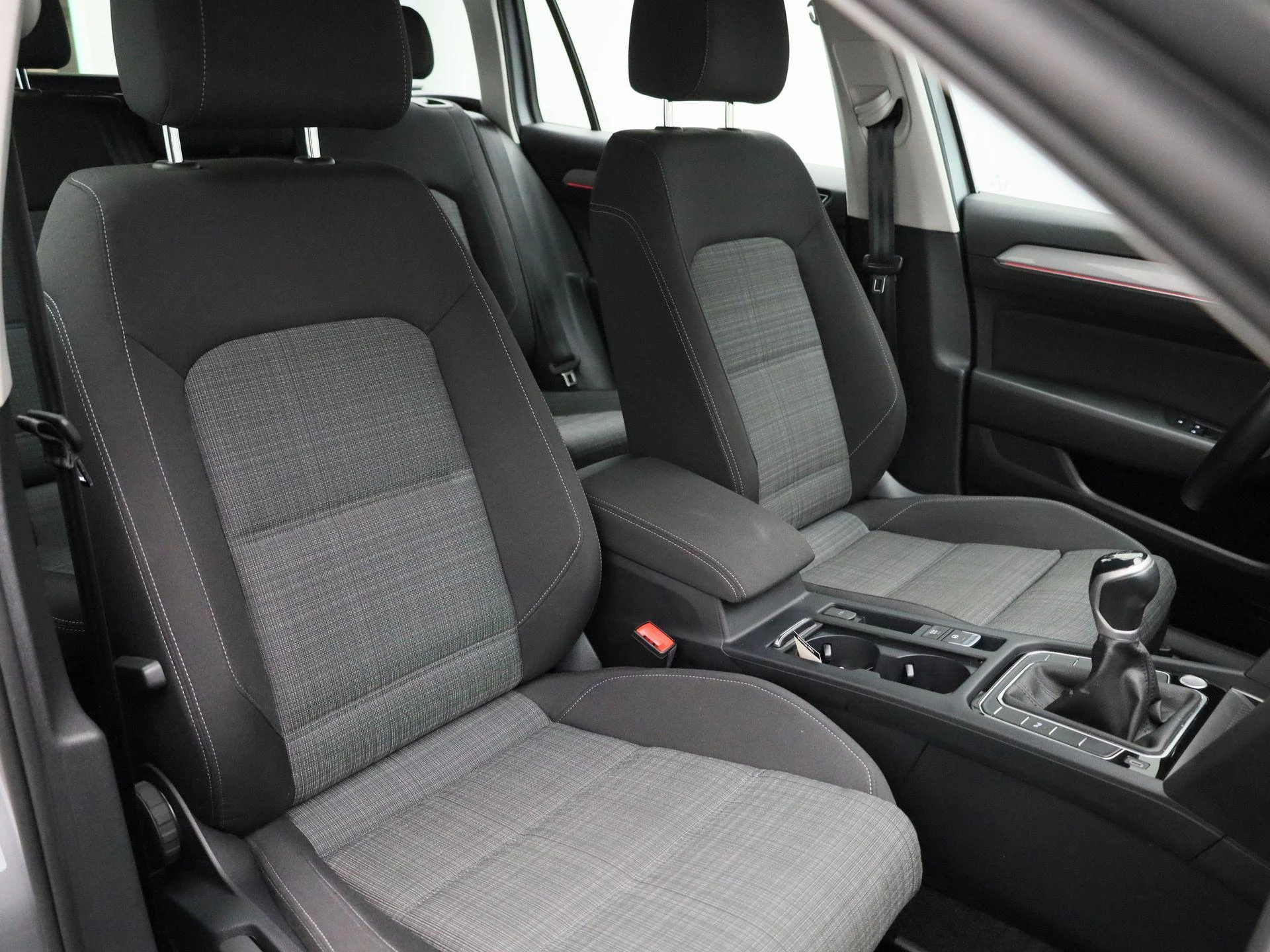 Volkswagen Passat Variant 1.5 TSI Comfortline Business