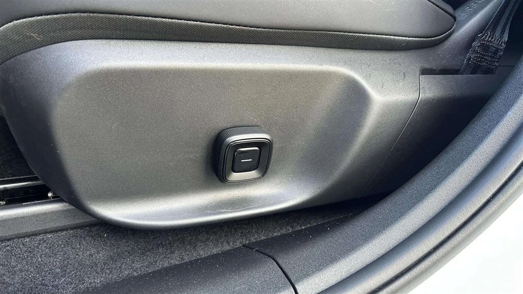 Volvo-EX30-image-10