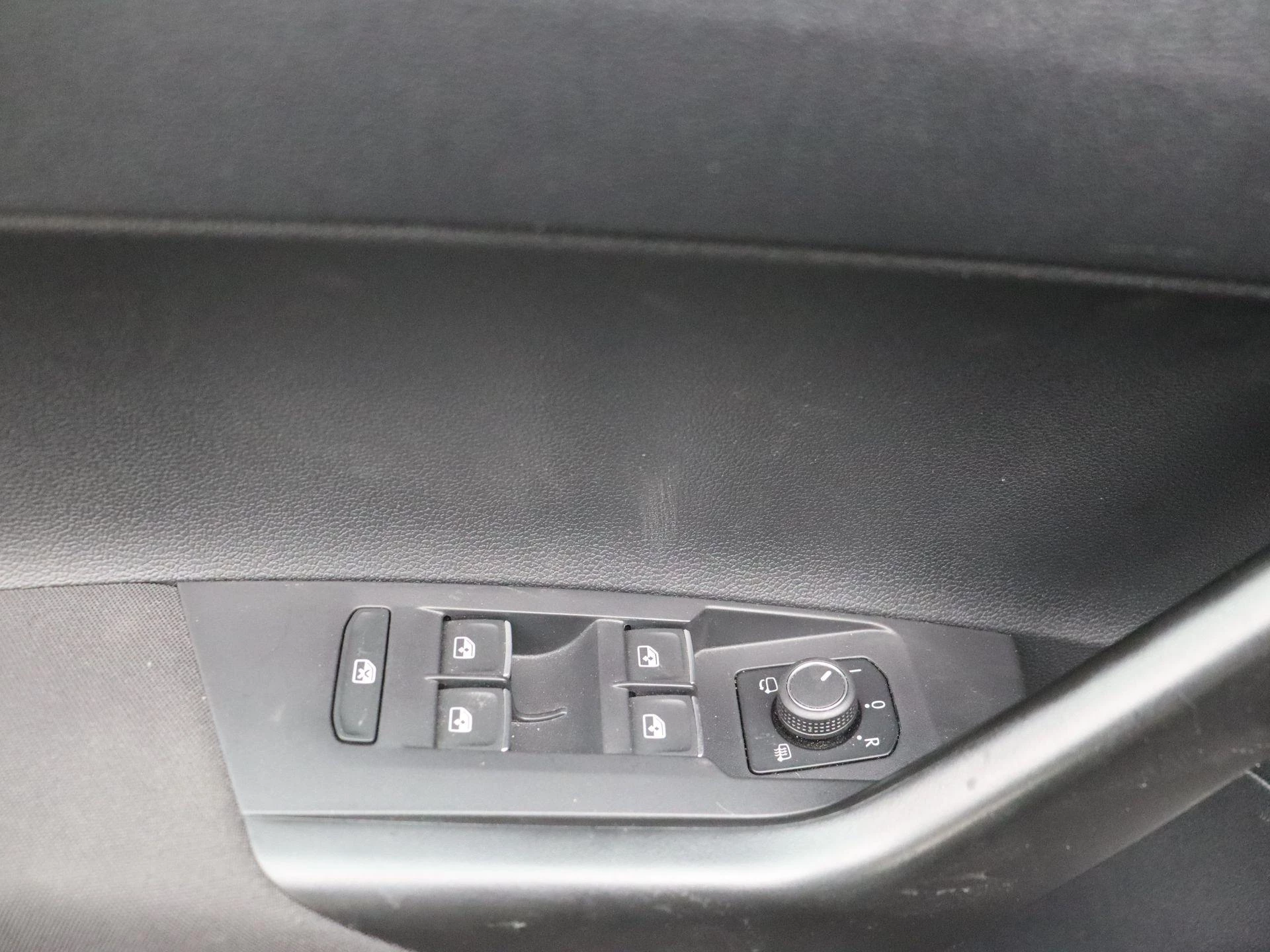 Volkswagen Taigo 1.0 TSI 81KW R-Line