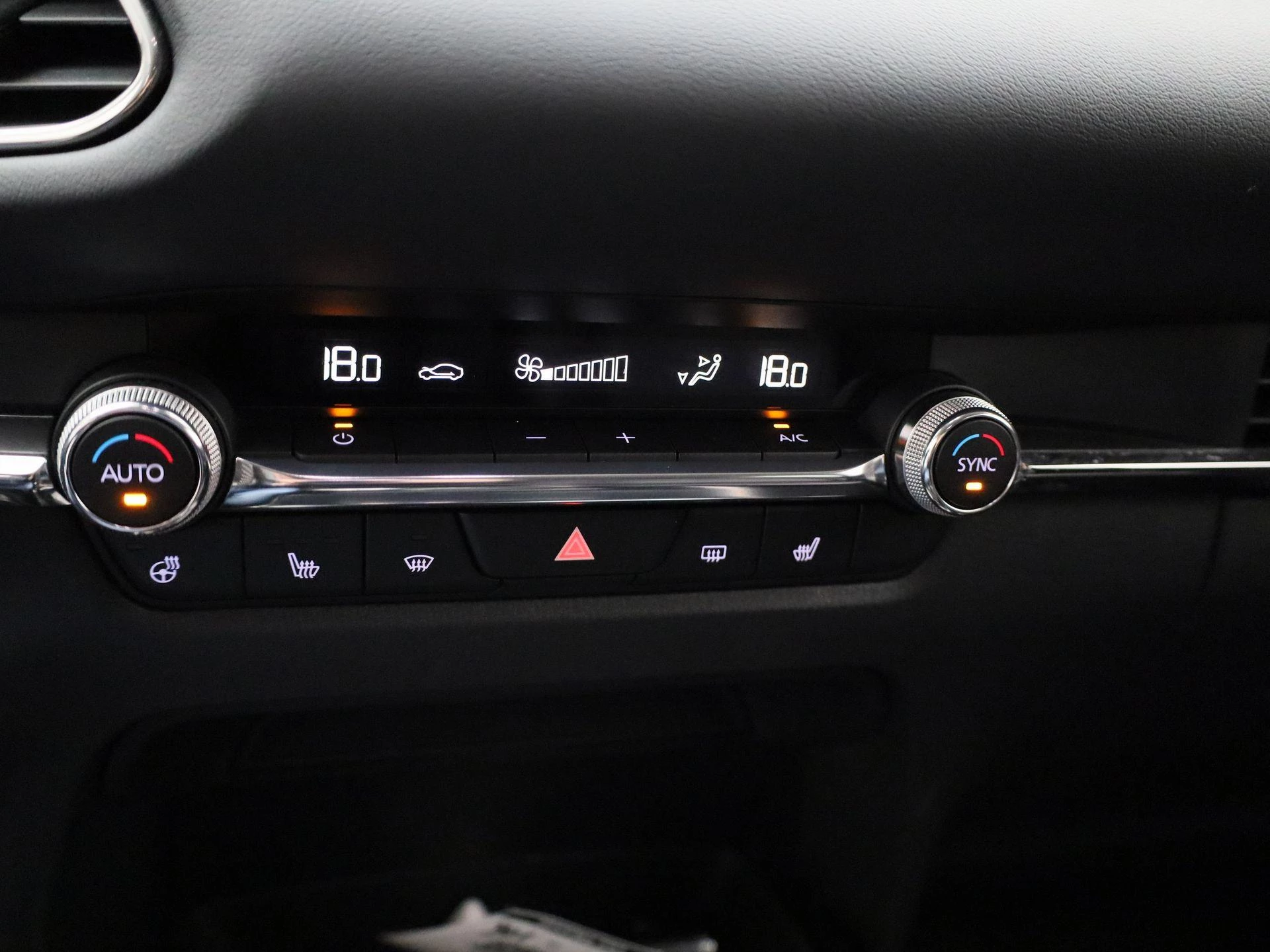 Mazda CX-30 2.0 e-SkyActiv-X M Hybrid Luxury