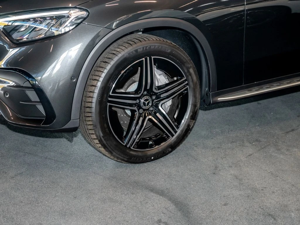 Mercedes-Benz-GLC 200 d-image-5