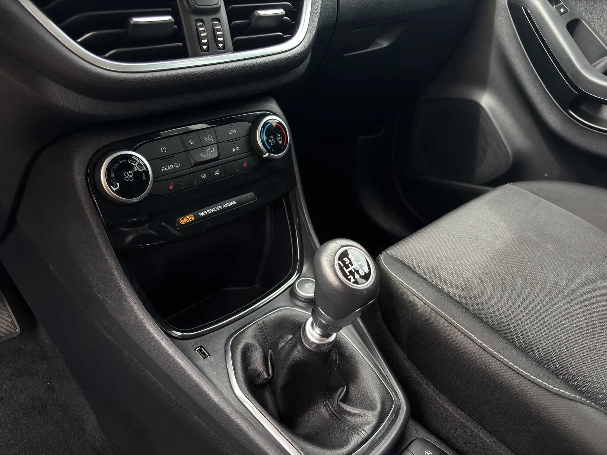 Ford Puma Cool & Connect 70kW