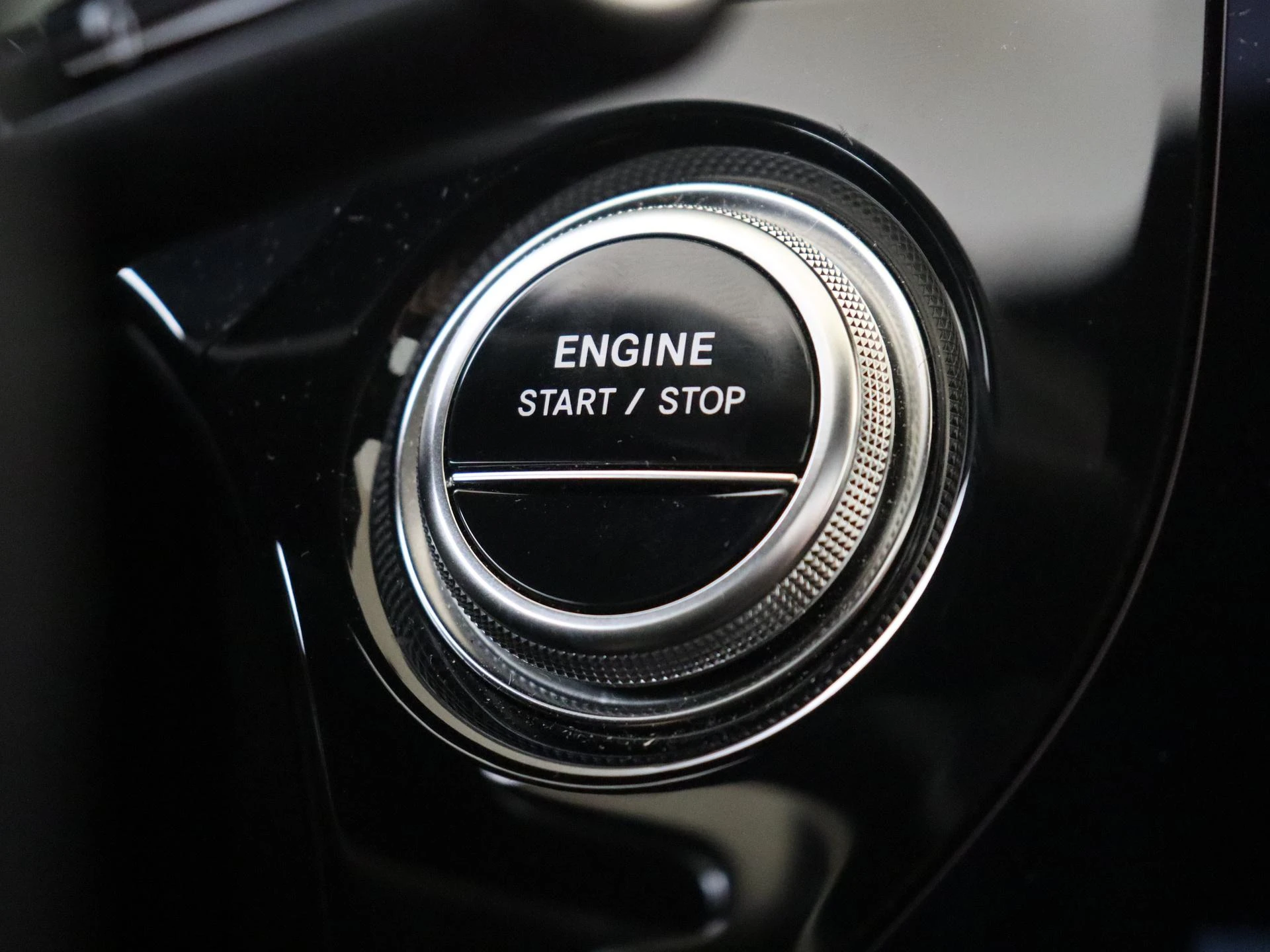 Mercedes-Benz-E-Klasse-image-26