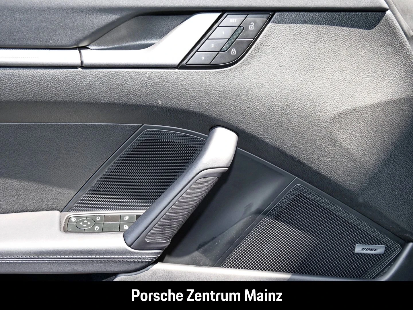 Porsche-911-image-27