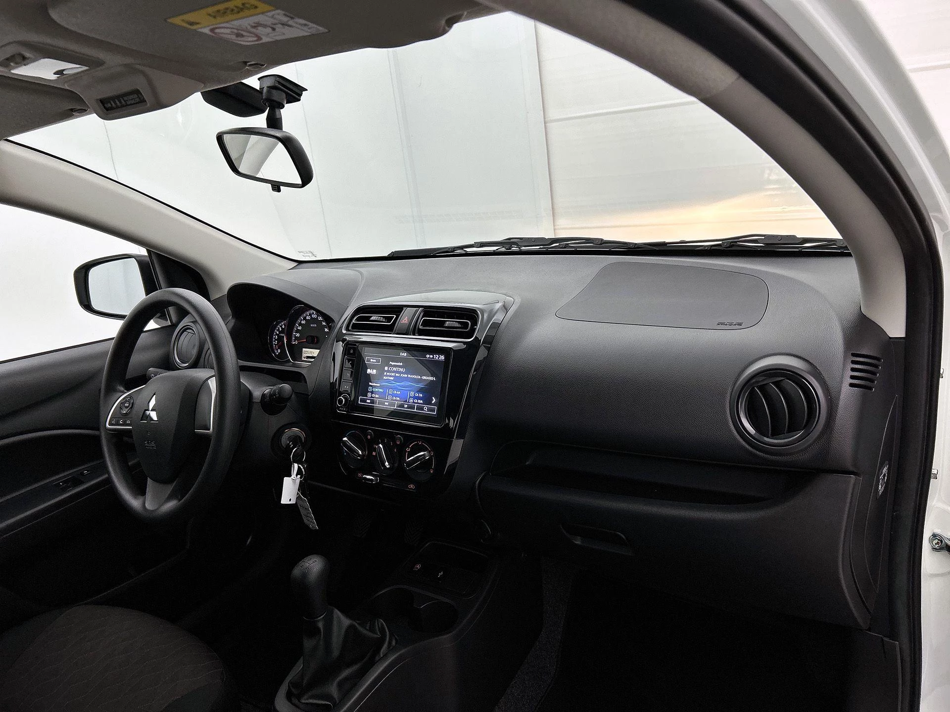 Mitsubishi-Space Star-image-8
