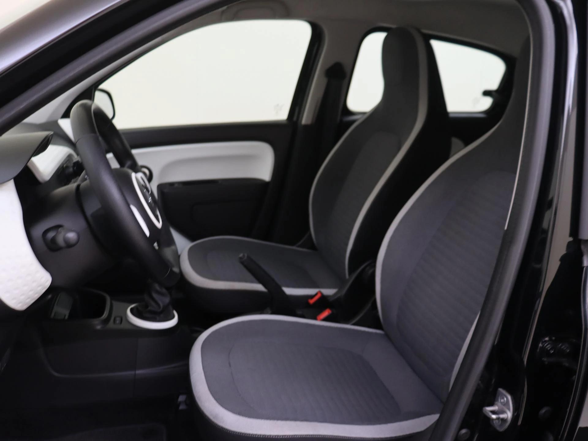 Renault-Twingo-image-14