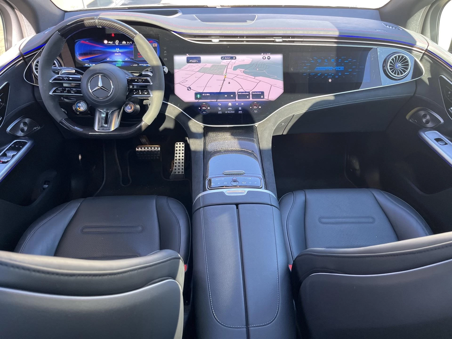 Mercedes-Benz EQE 43 AMG SUV + NAPPA + PANO + BURMESTER + HYPERSCREEN +