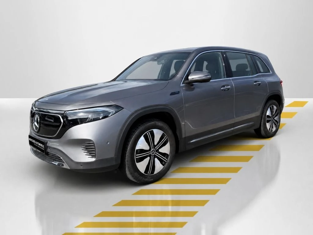 Mercedes-Benz-EQB 300-image-3