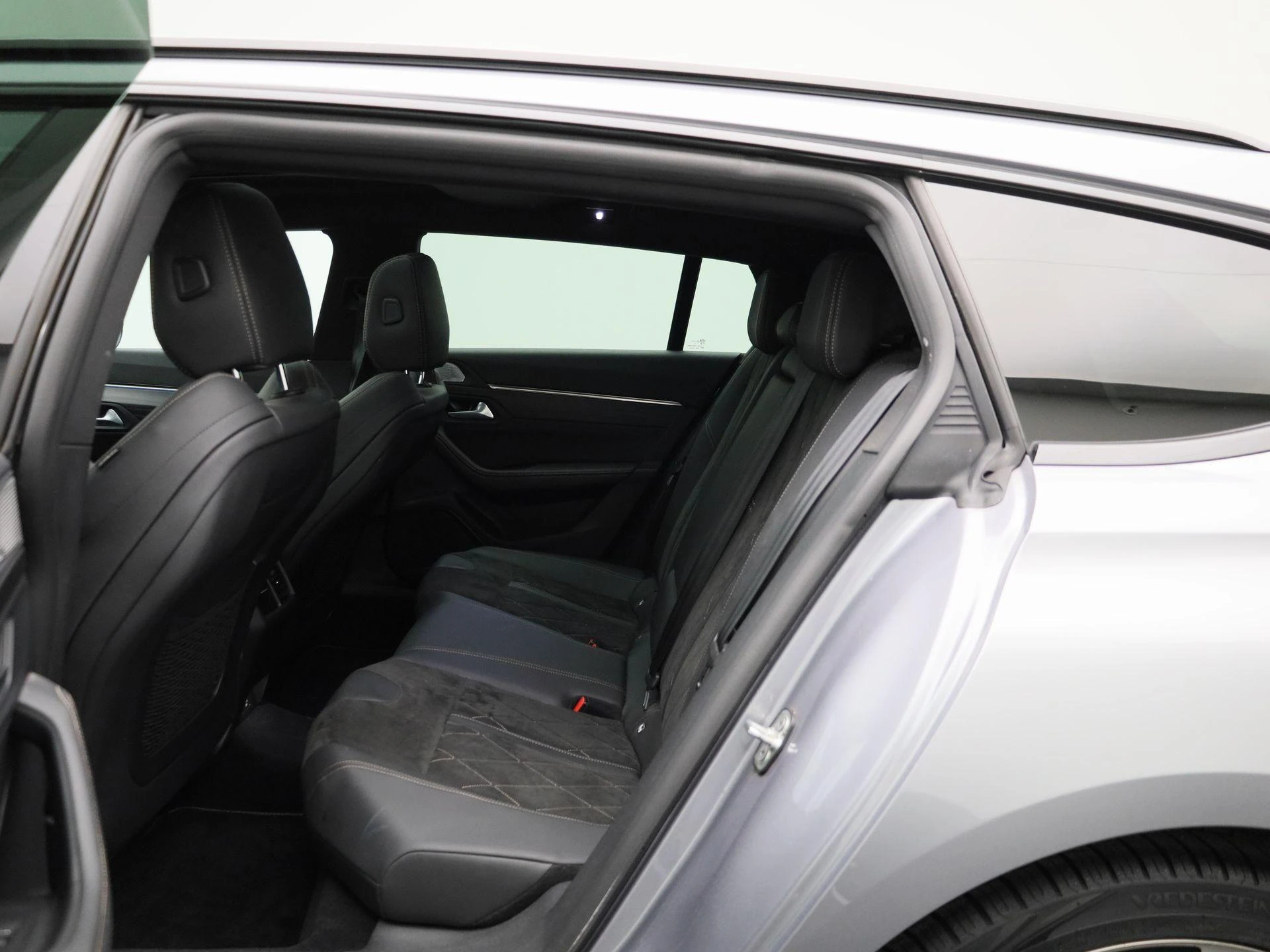 Peugeot-508-image-9