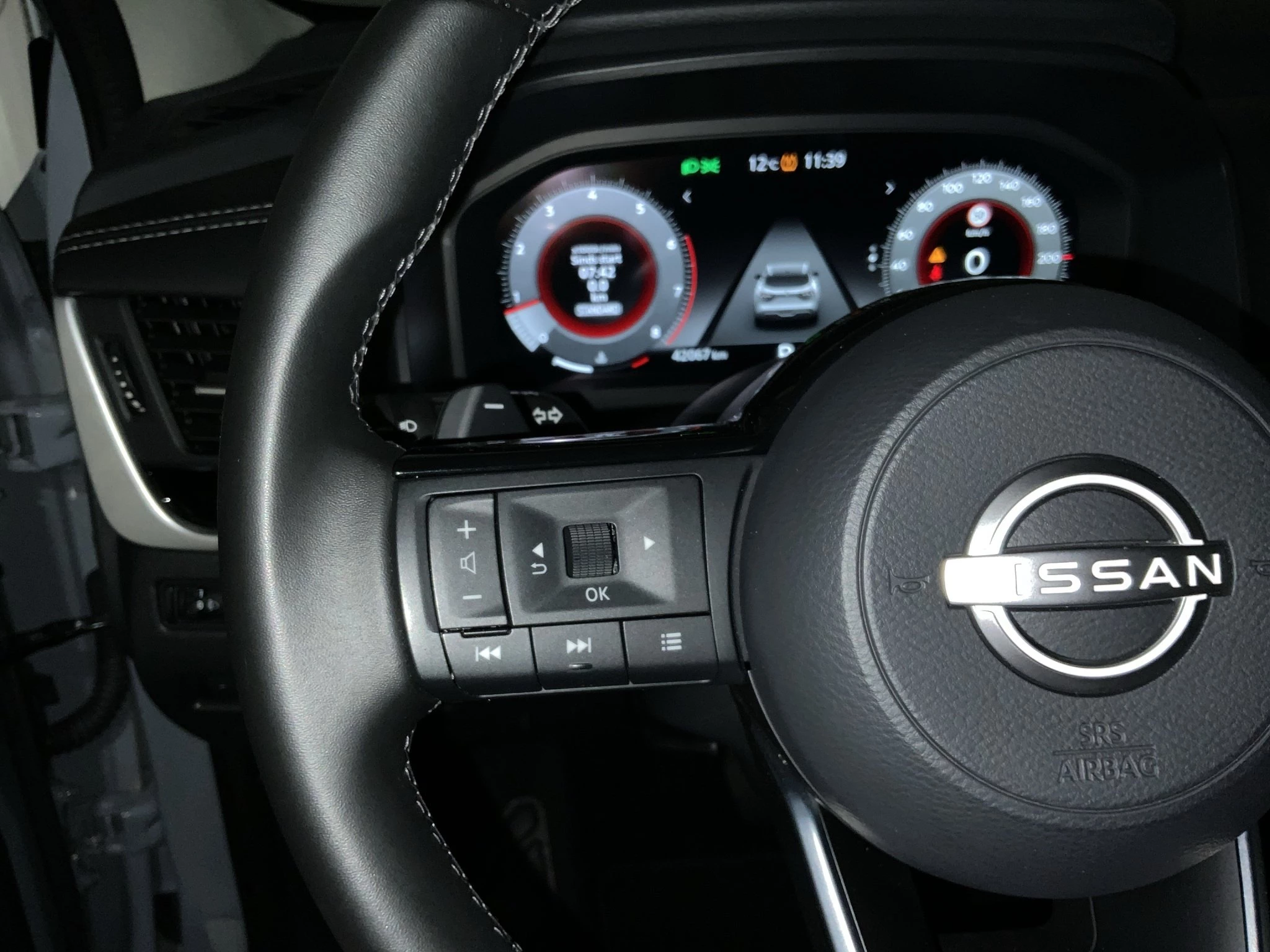 Nissan-QASHQAI-image-18