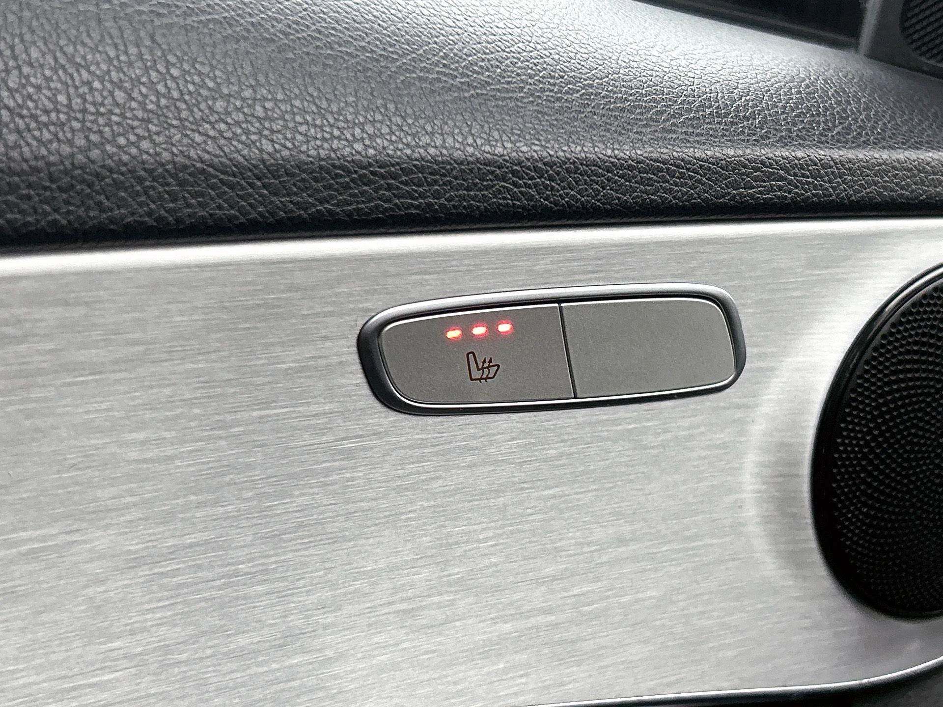 Mercedes-Benz-C-Klasse-image-7