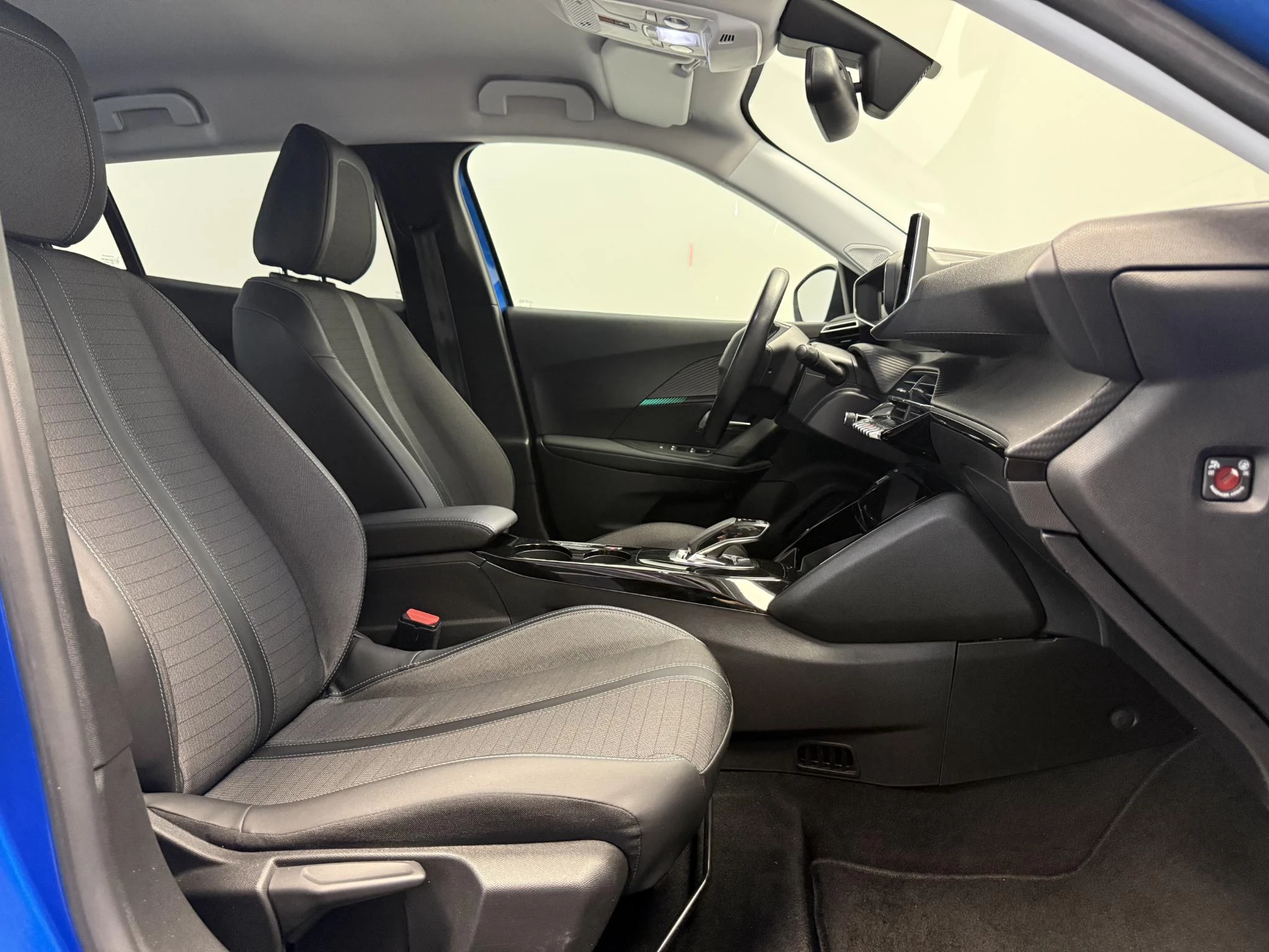 Peugeot e-2008 EV Allure Pack 50 kWh