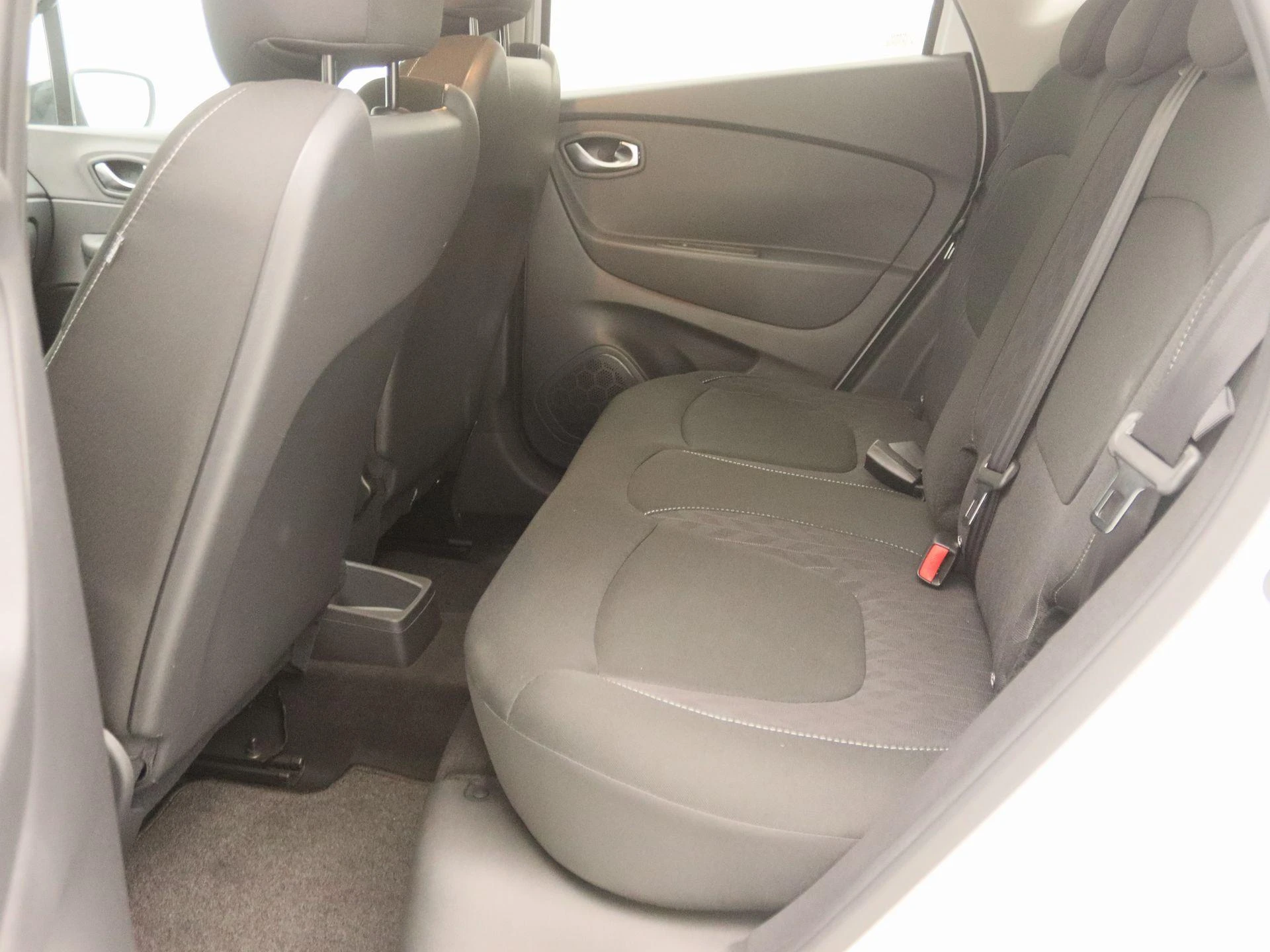 Renault-Captur-image-12