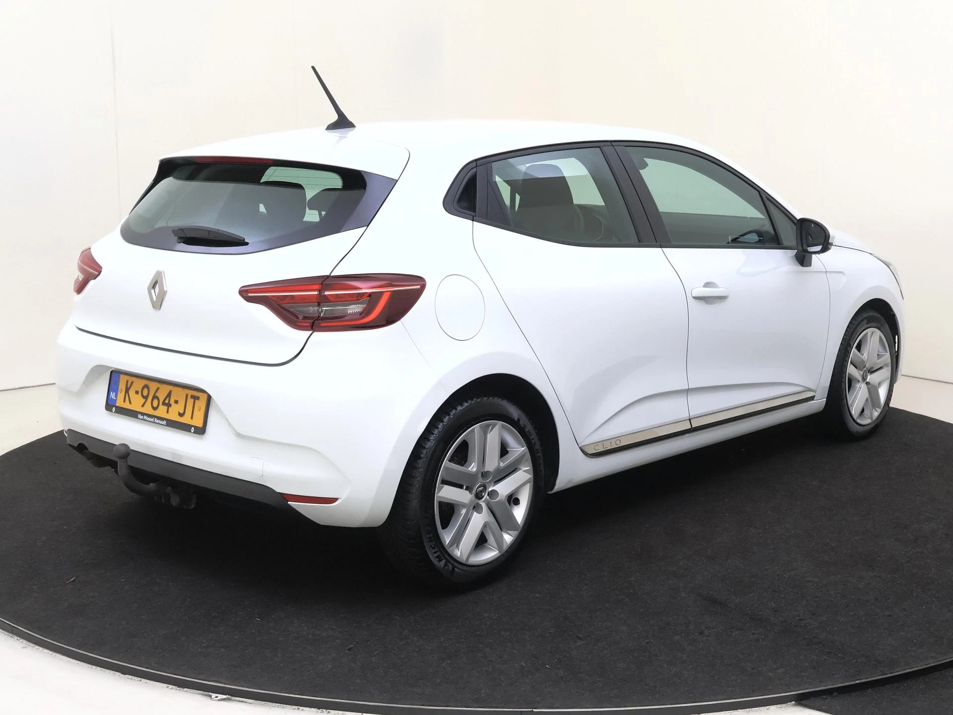 Renault-Clio-image-3