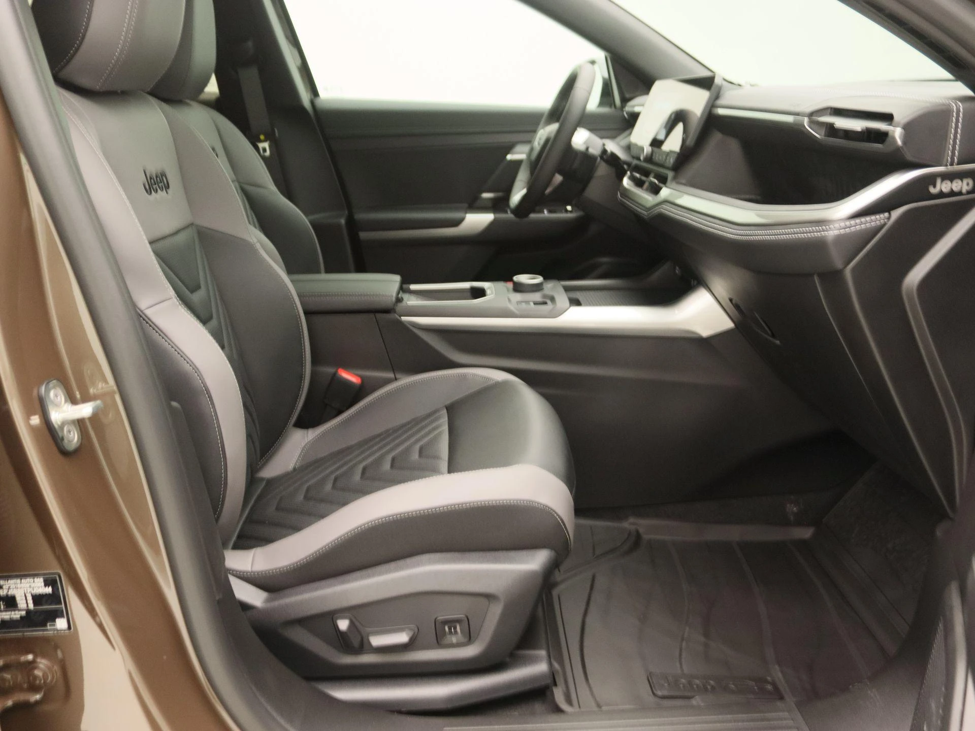 Jeep-Compass-image-23
