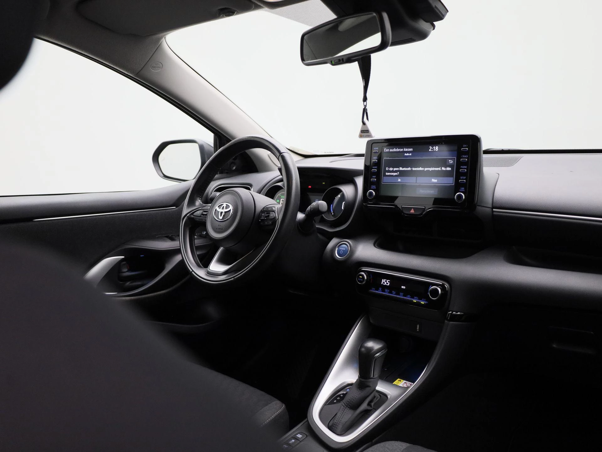 Toyota Yaris 1.5 Hybrid Business Plus