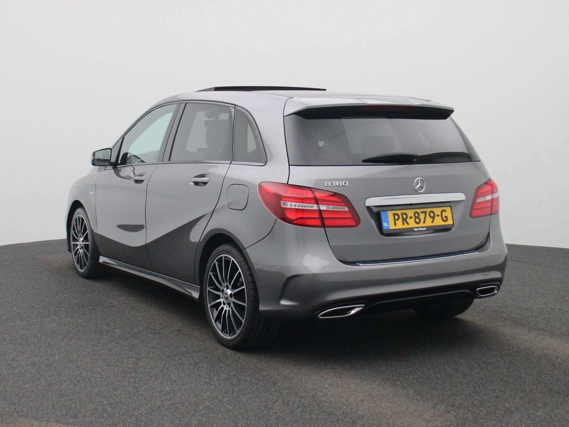 Mercedes-Benz-B-Klasse-image-1
