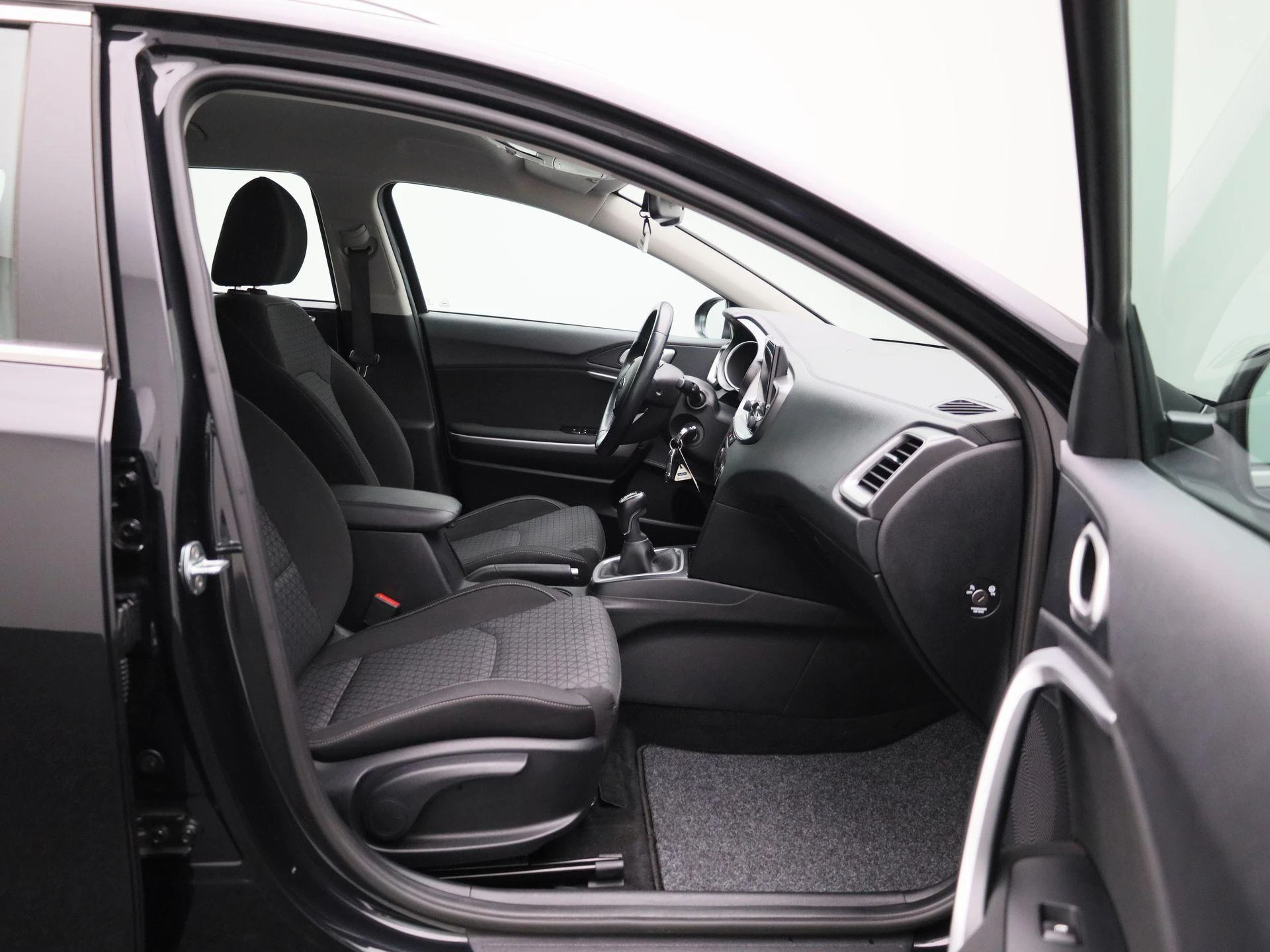 Kia-Ceed Sportswagon-image-31