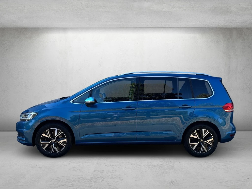 Volkswagen-Touran-image-1