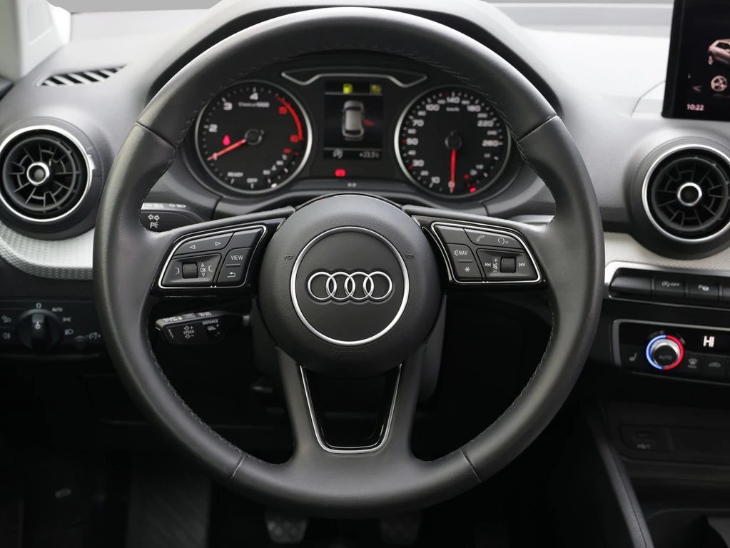 Audi Q2 30 TDI S line