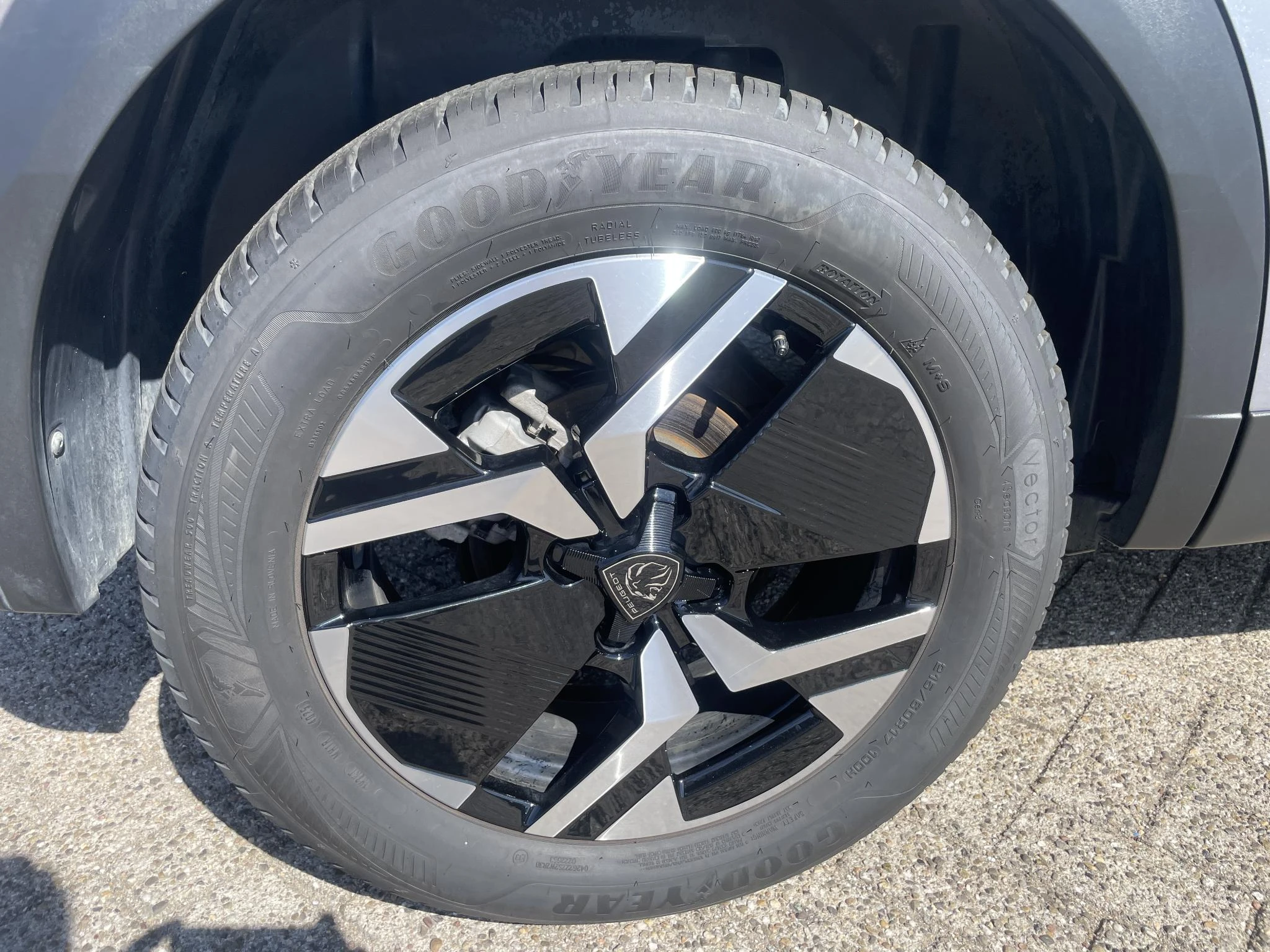 Peugeot-2008-image-10