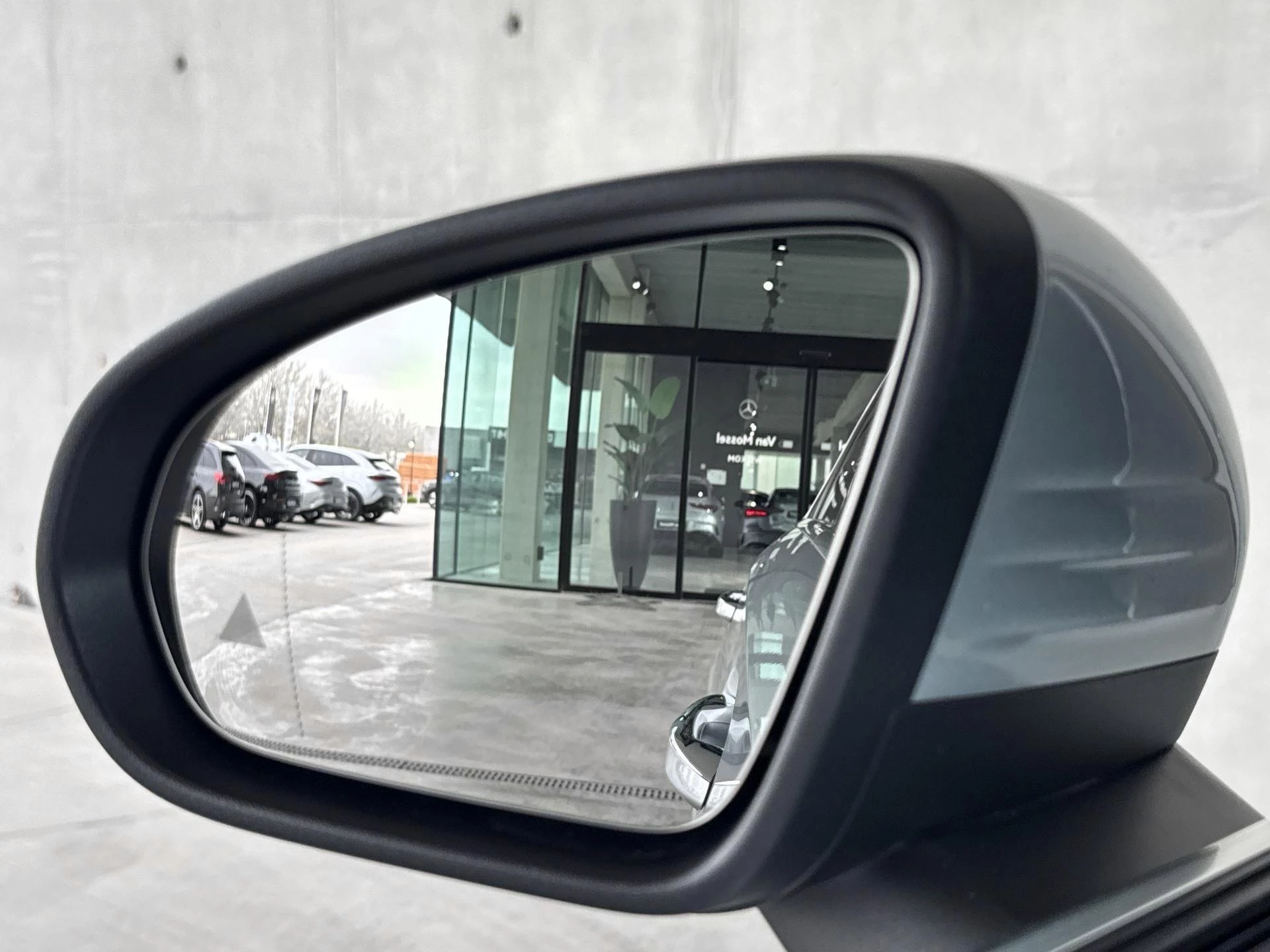 Mercedes-Benz Classe A 250 e AMG Line - TREKHAAK - MULTIBEAM LED - CARPLAY - 360° CAMERA