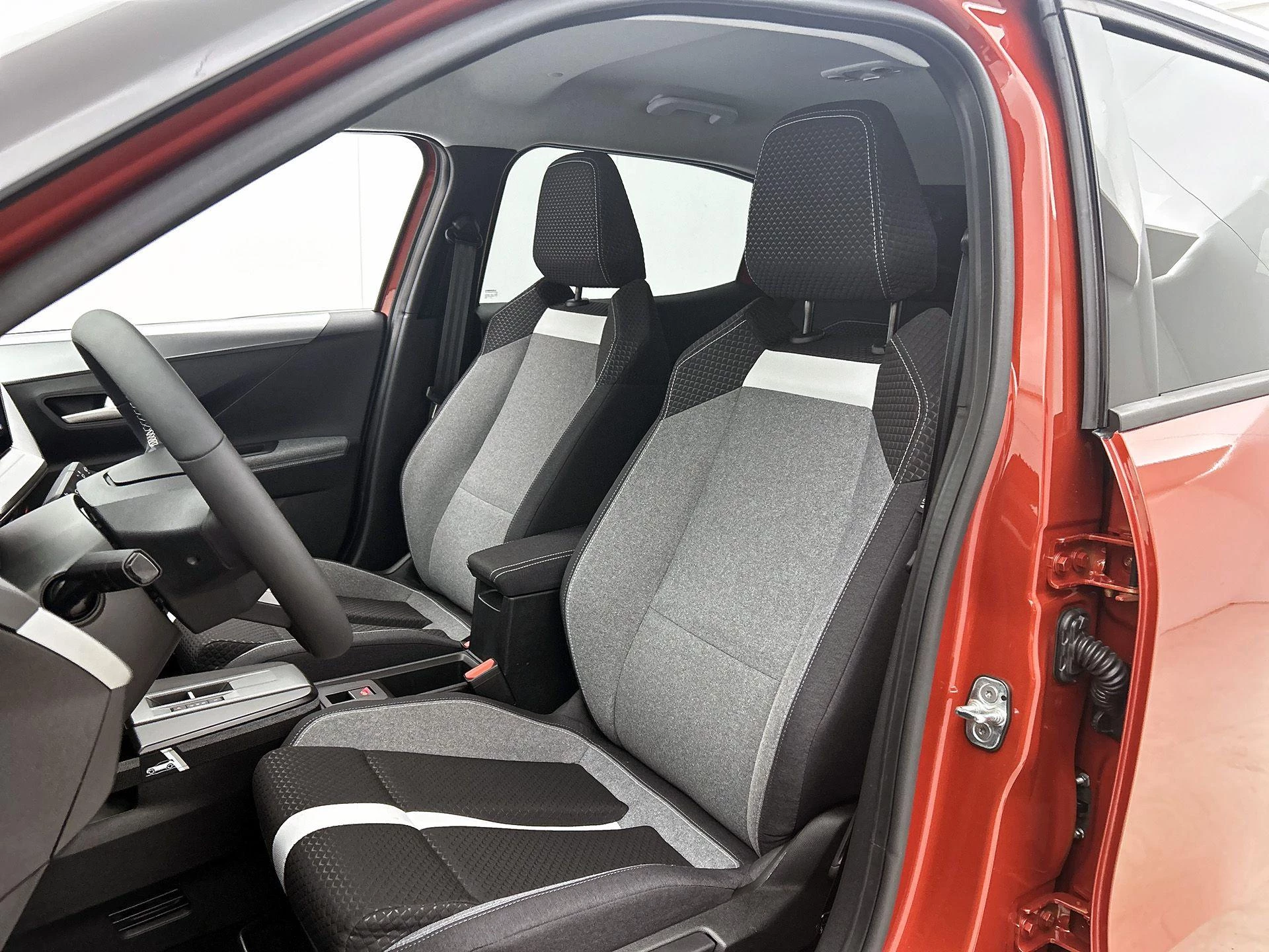 Opel-Frontera-image-34